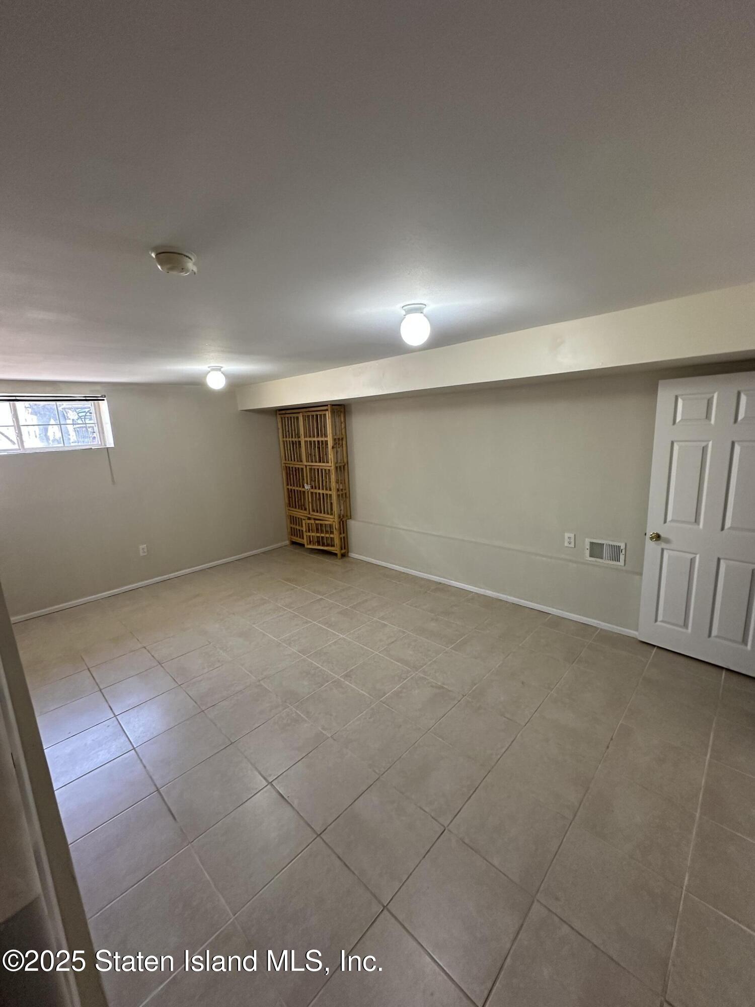 37 Susan Court, Staten Island, NY, 10304 image 9