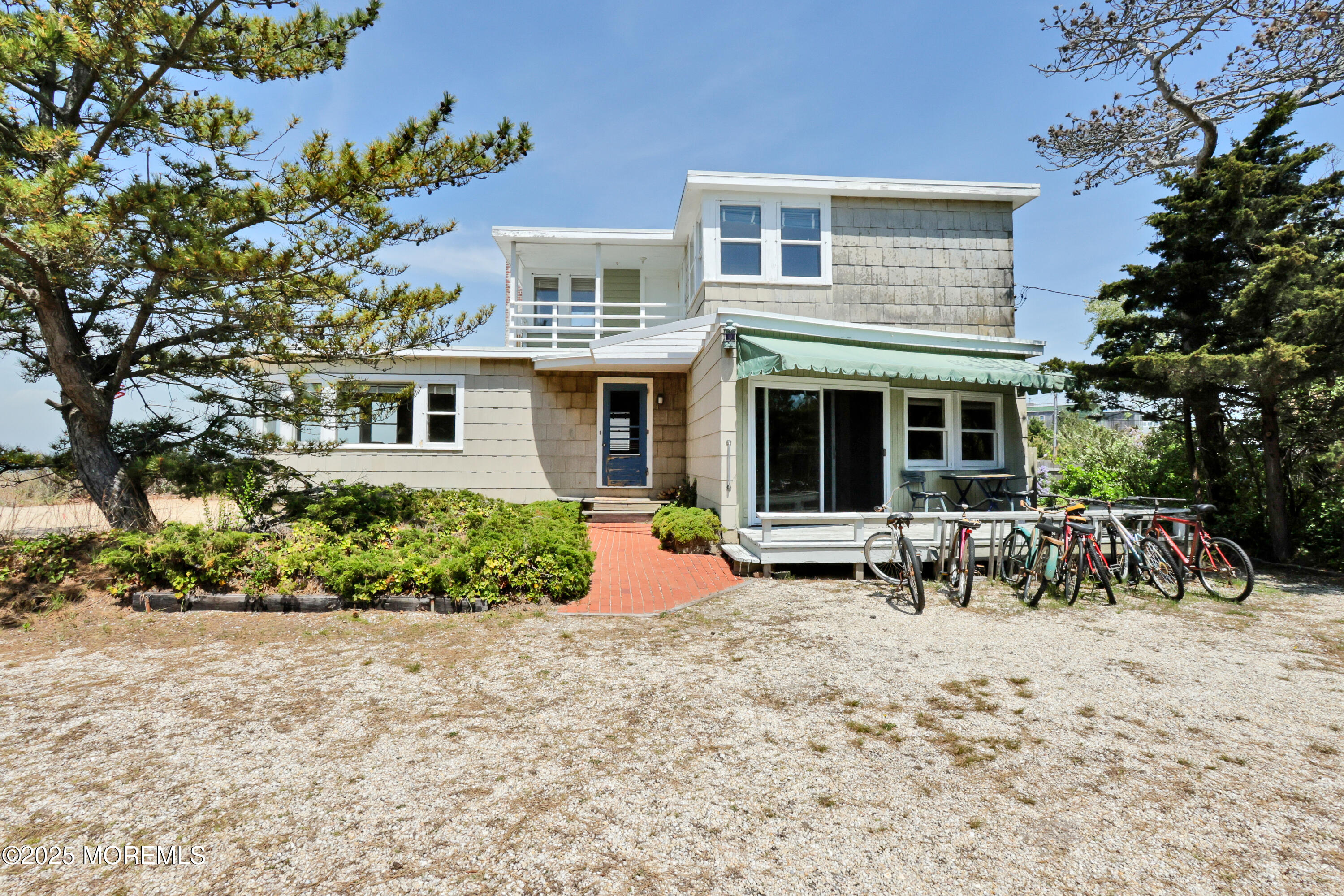 8202 Bay Terrace Image 2