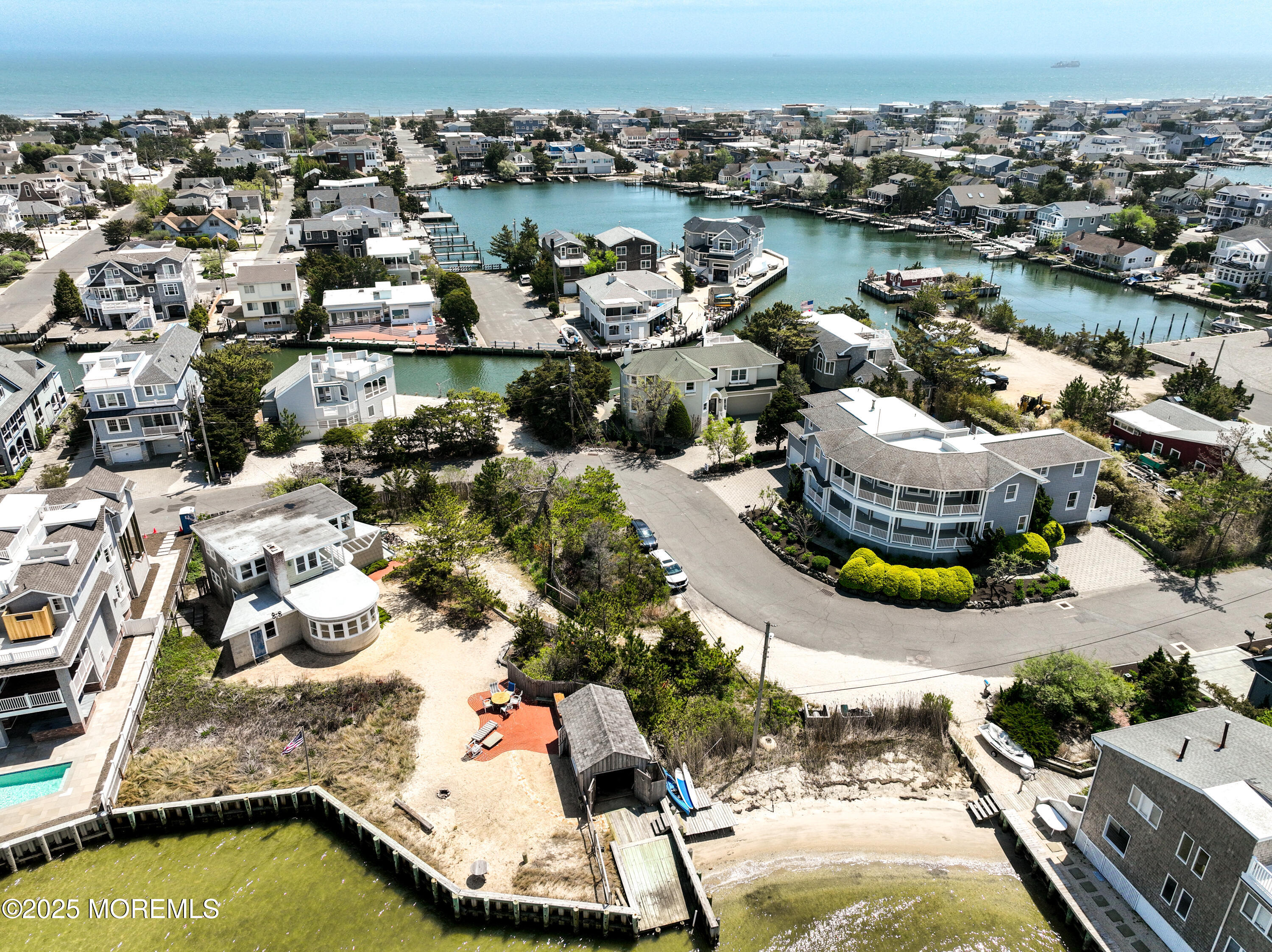 8202 Bay Terrace Image 1