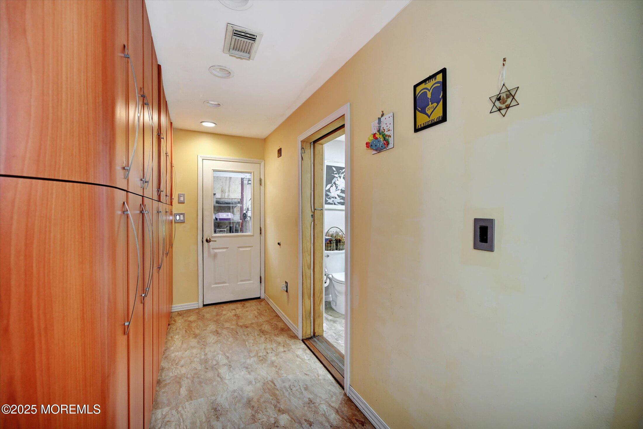 20 Deer Run Drive, Millstone, NJ, 08510 image 9