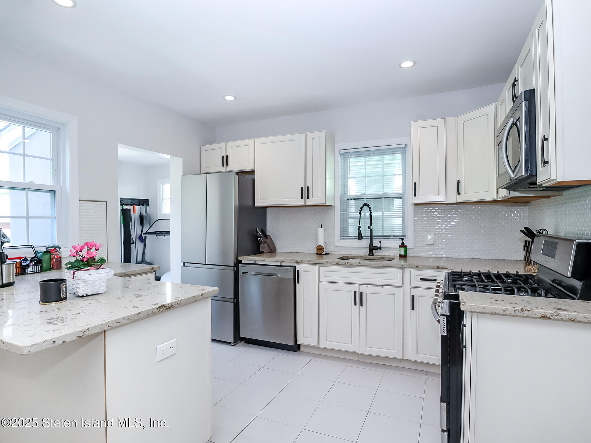 82 Sheridan Avenue, Staten Island, NY, 10305 image 11