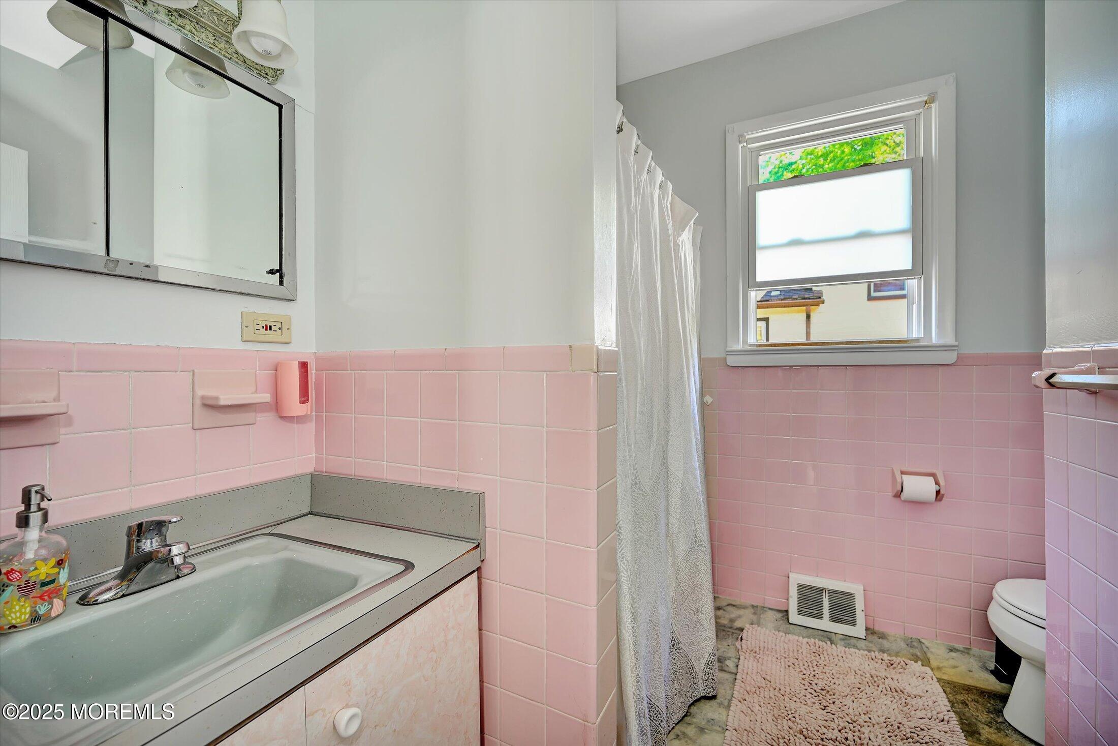 62 Madison Avenue, Red Bank, NJ, 07701 image 21