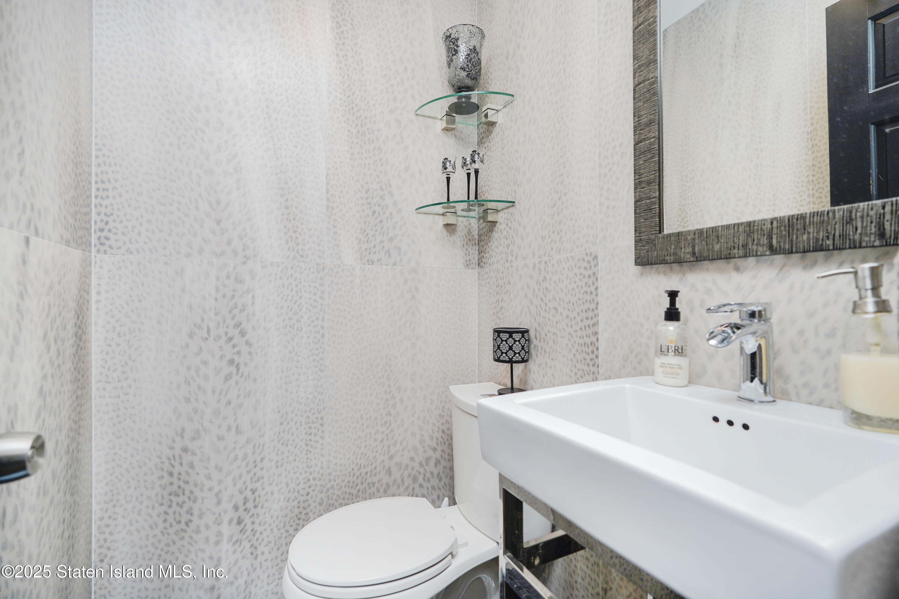 761 Edgegrove Avenue, Staten Island, NY, 10312 image 17