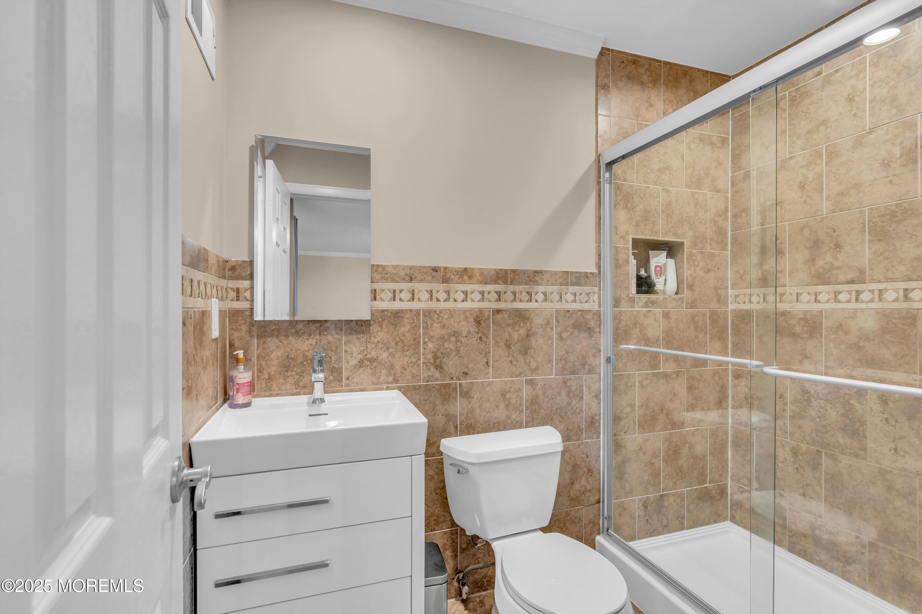 31 Dortmunder Drive, Manalapan, NJ, 07726 image 18