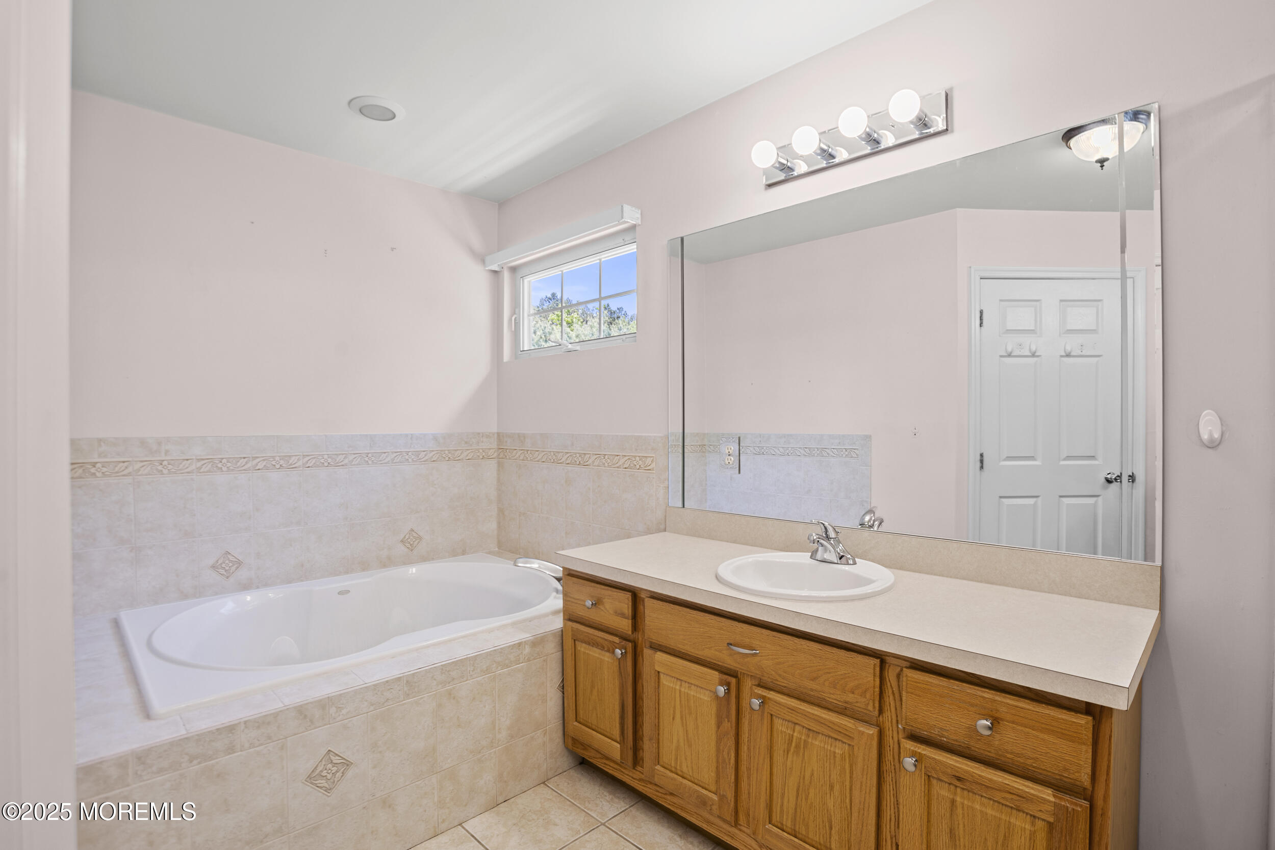 2 Kindling Way, Jackson, NJ, 08527 image 33