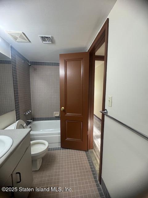 84 Pond Way A, Staten Island, NY, 10303 image 13