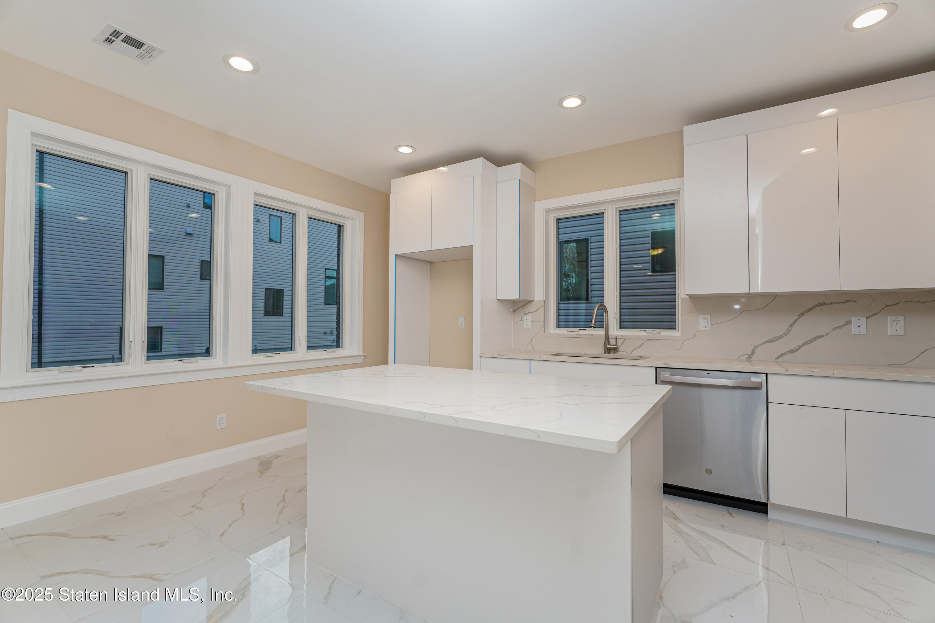8 Tacoma Street, Staten Island, NY, 10304 image 16