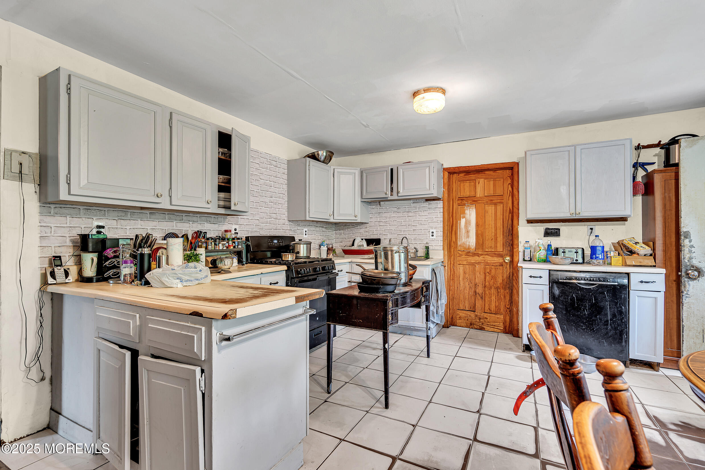 211 Long Swamp Road, New Egypt, NJ, 08533
