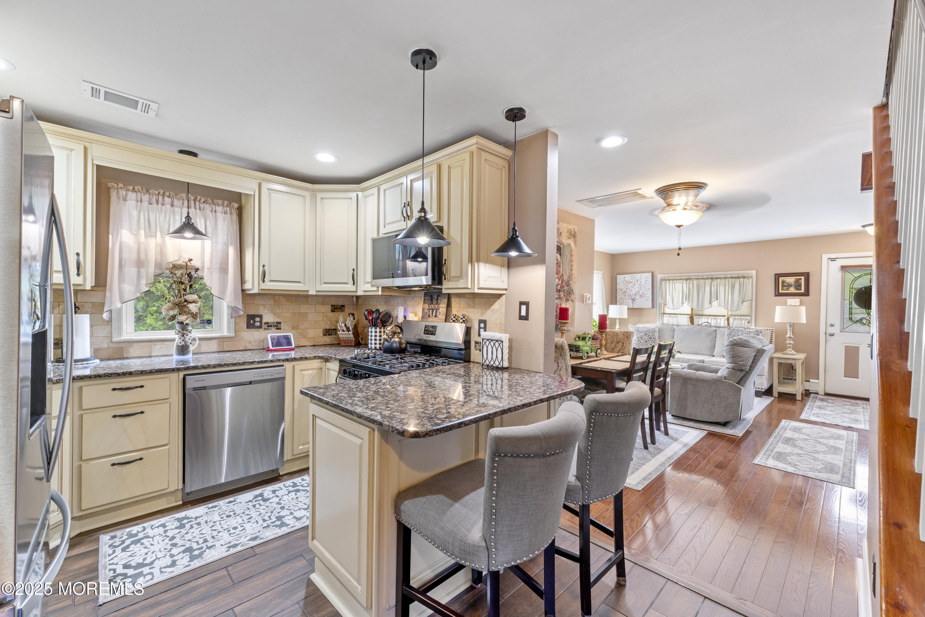 23 Pacific Boulevard, Keyport, NJ, 07735 image 8