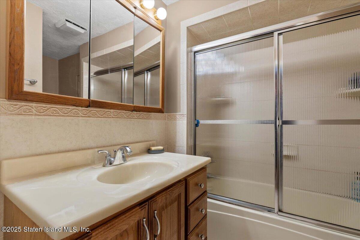 190 Prall Avenue, Staten Island, NY, 10312 image 15