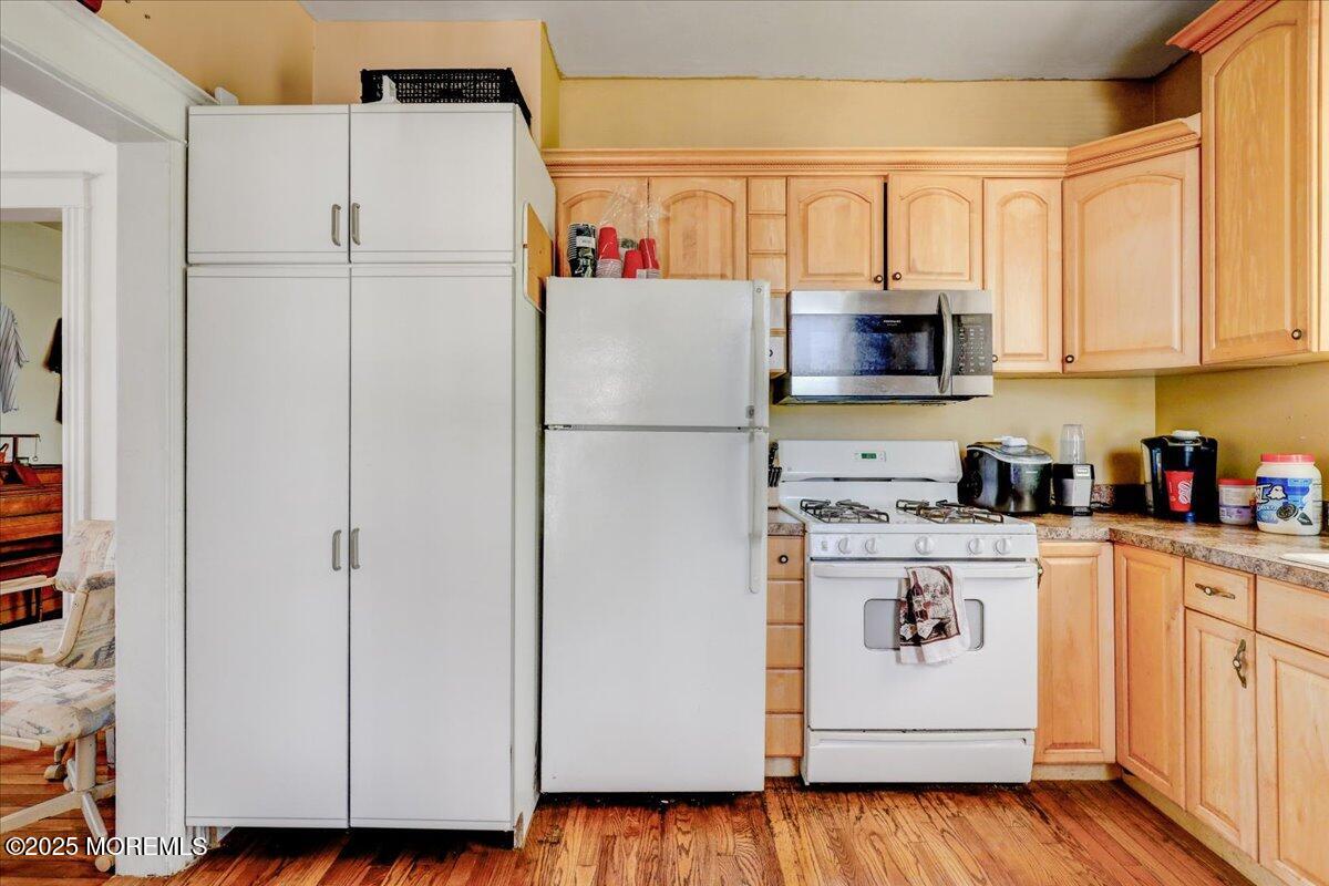 78 Navesink Avenue, Highlands, NJ, 07732 image 11