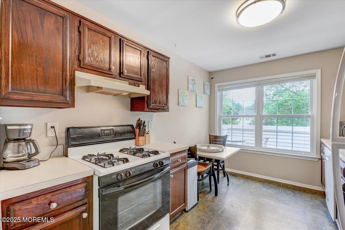 82 Briarwood Court, Howell, NJ, 07731 image 10