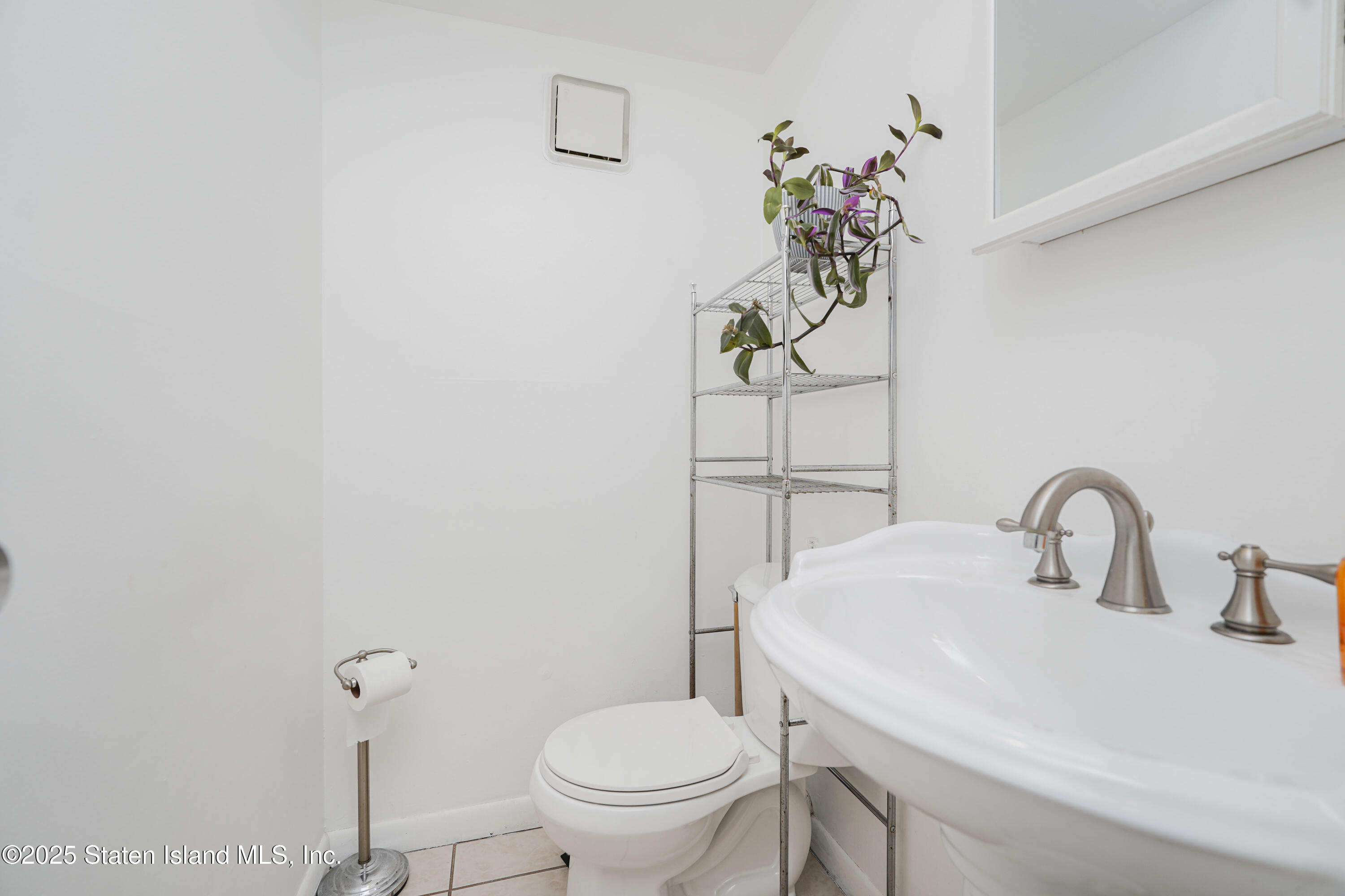 90 N Railroad Avenue, Staten Island, NY, 10304 image 6