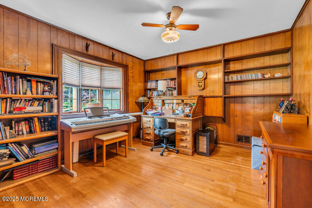 863 Holmdel Road, Holmdel, NJ, 07733 image 29