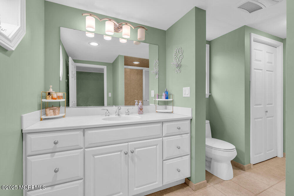 863 Holmdel Road, Holmdel, NJ, 07733 image 33