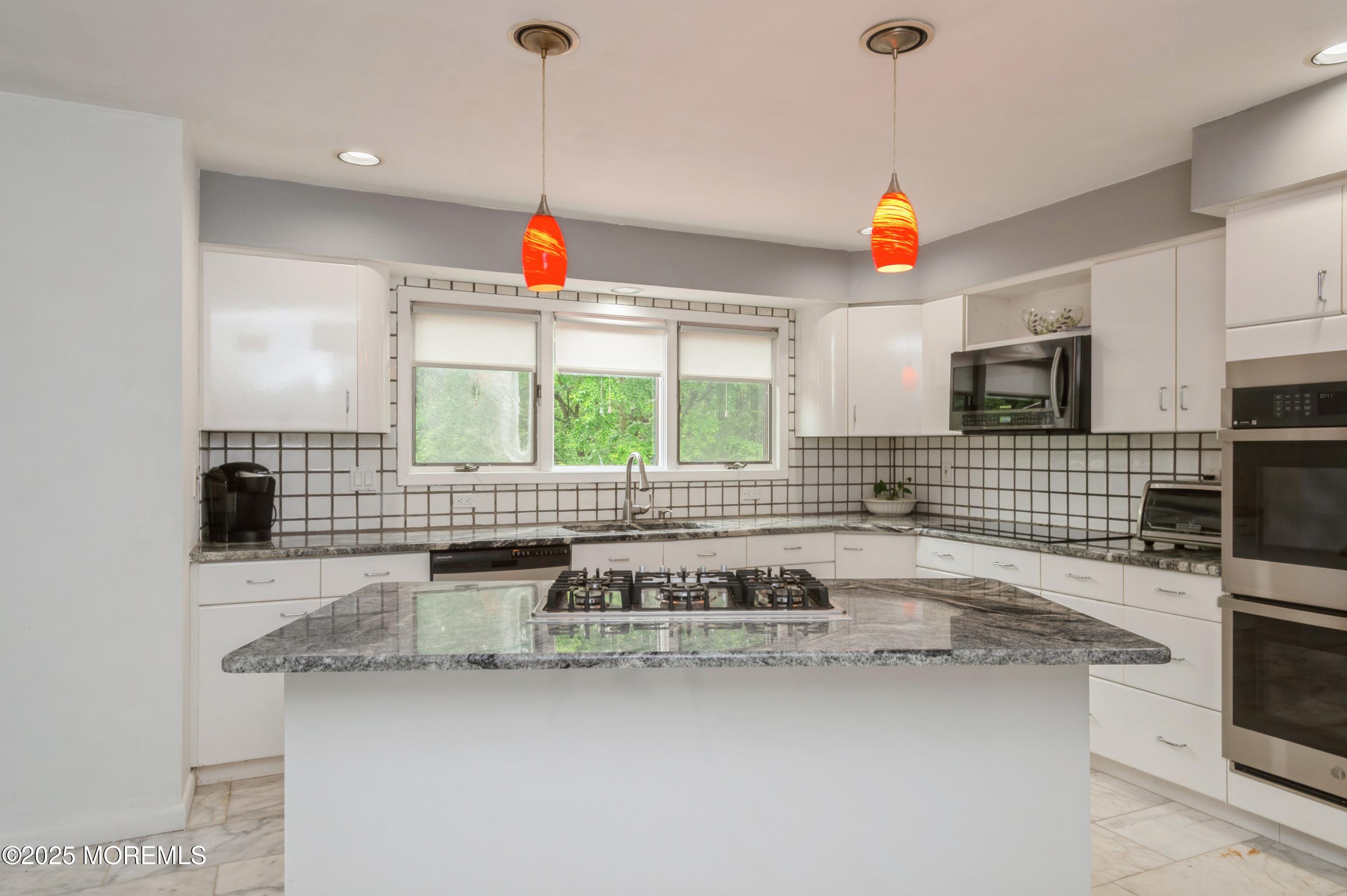 7 White Rock Terrace, Holmdel, NJ, 07733 image 16