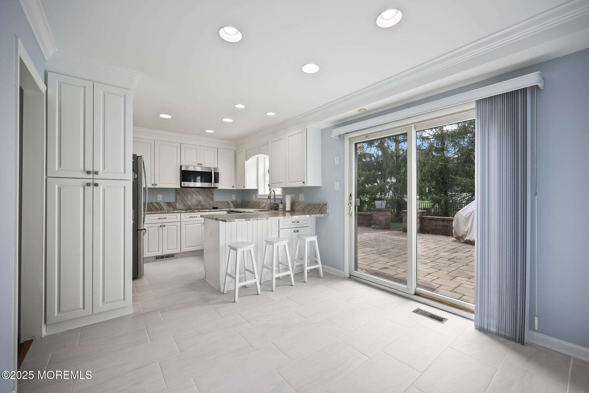 7 Colonial Court, Manalapan, NJ, 07726 image 9