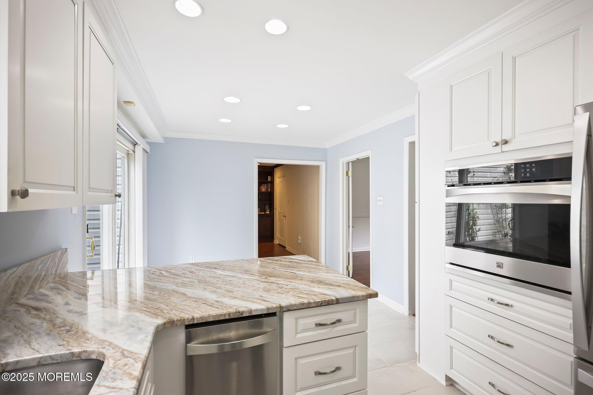 7 Colonial Court, Manalapan, NJ, 07726 image 12