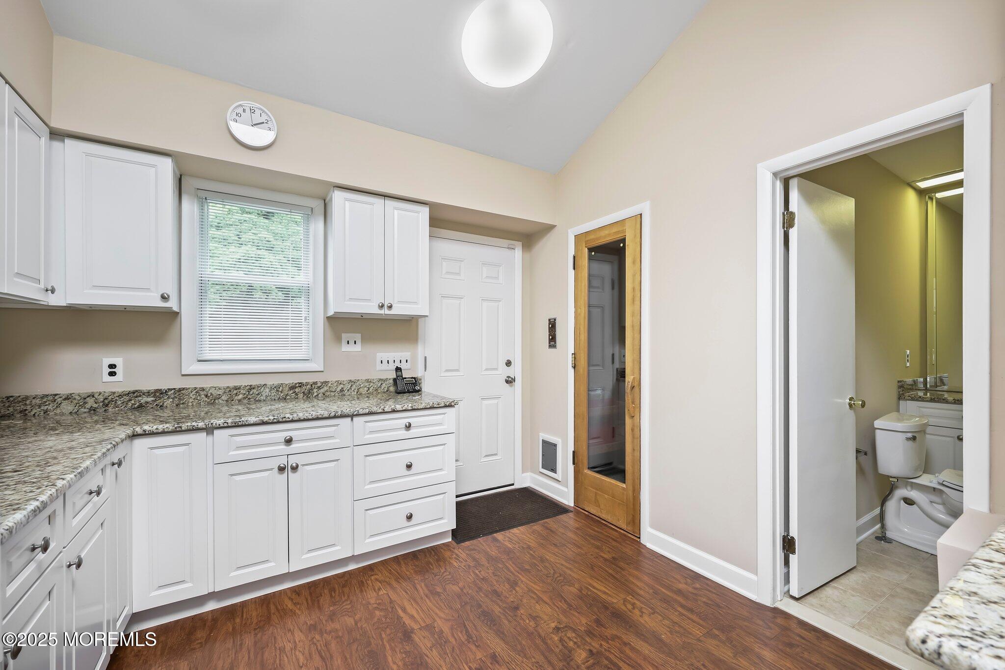 7 Colonial Court, Manalapan, NJ, 07726 image 19