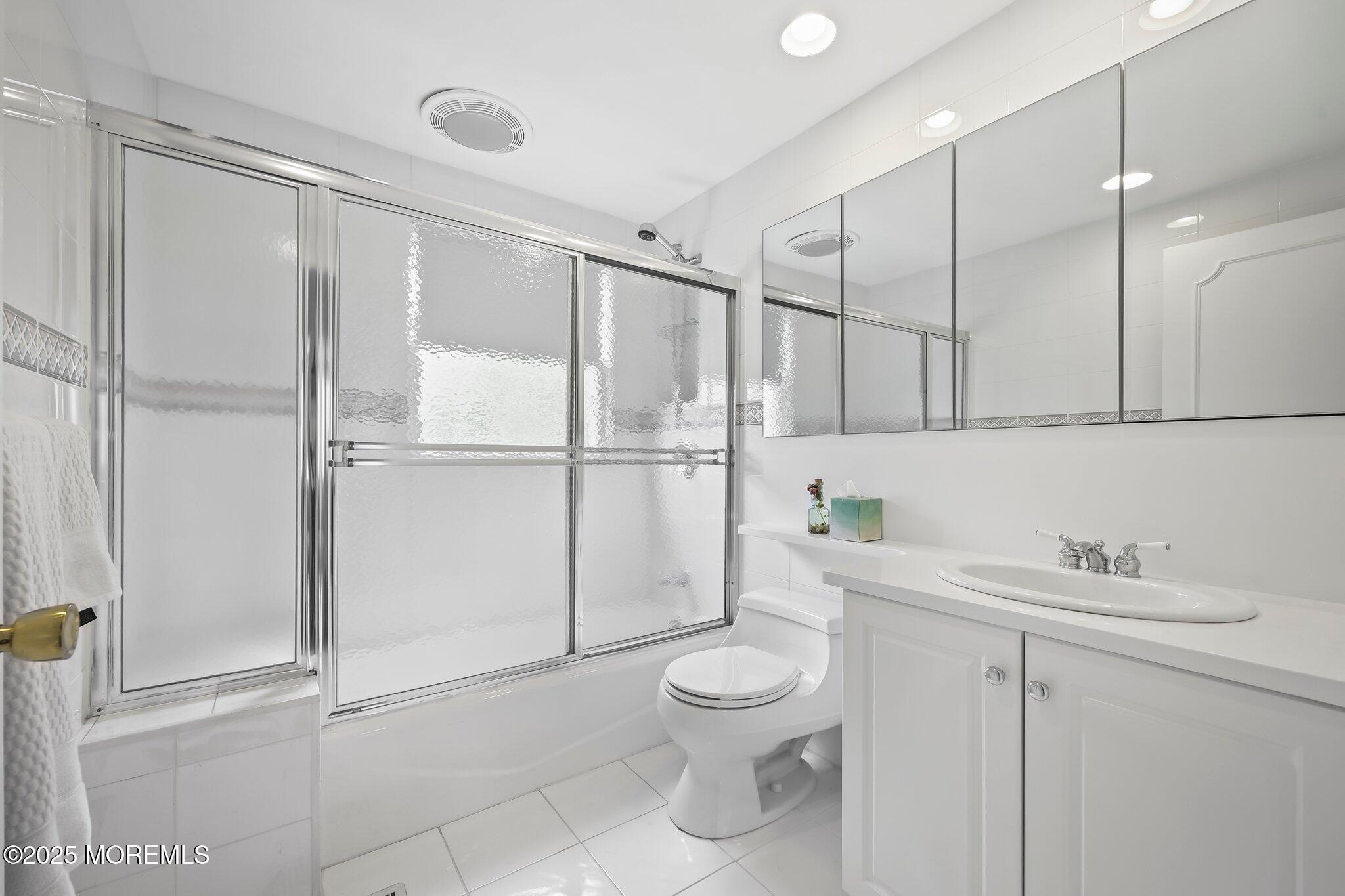 7 Colonial Court, Manalapan, NJ, 07726 image 28