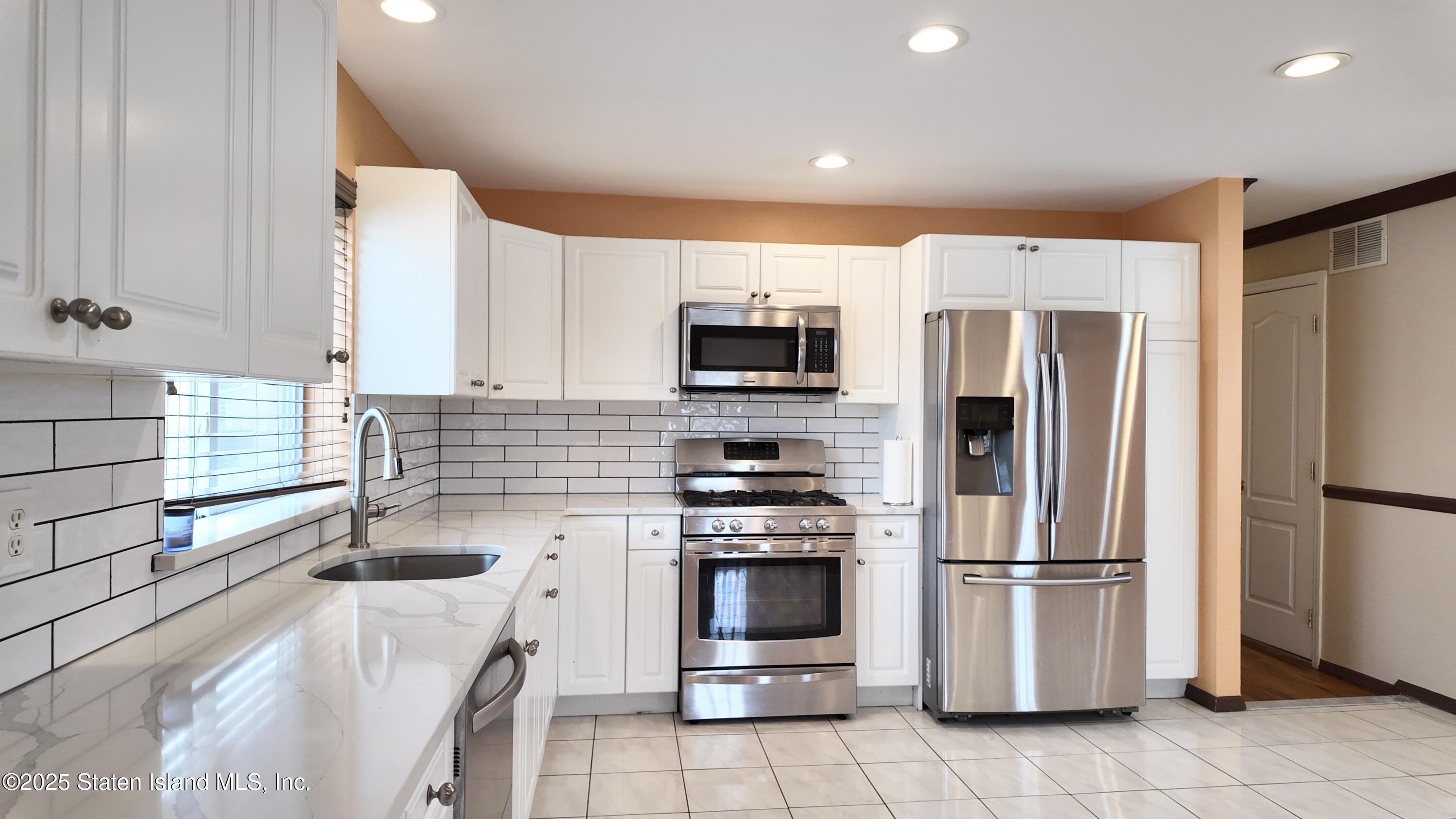 88 Meagan Loop, Staten Island, NY, 10307 image 11