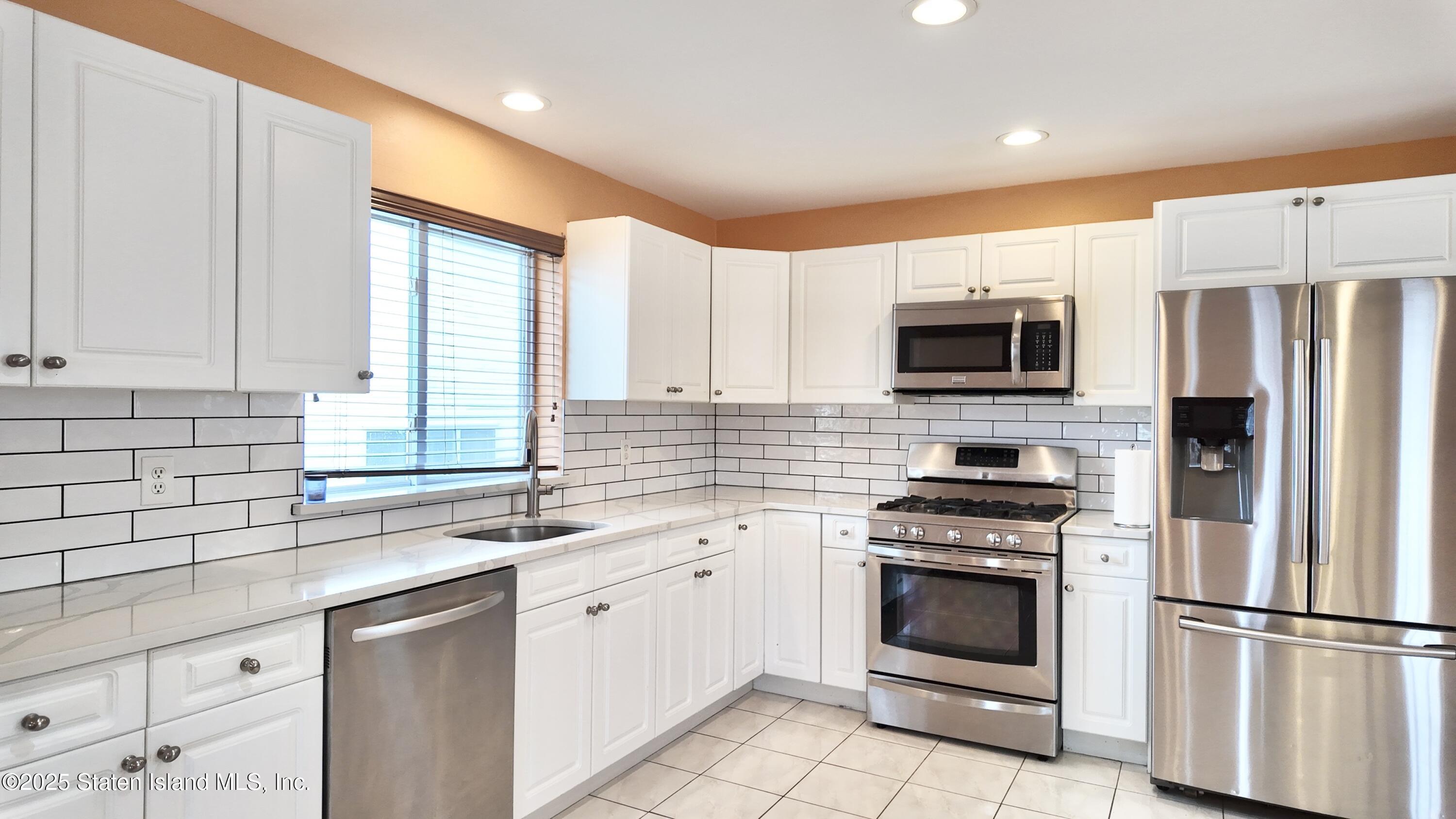 88 Meagan Loop, Staten Island, NY, 10307 image 12