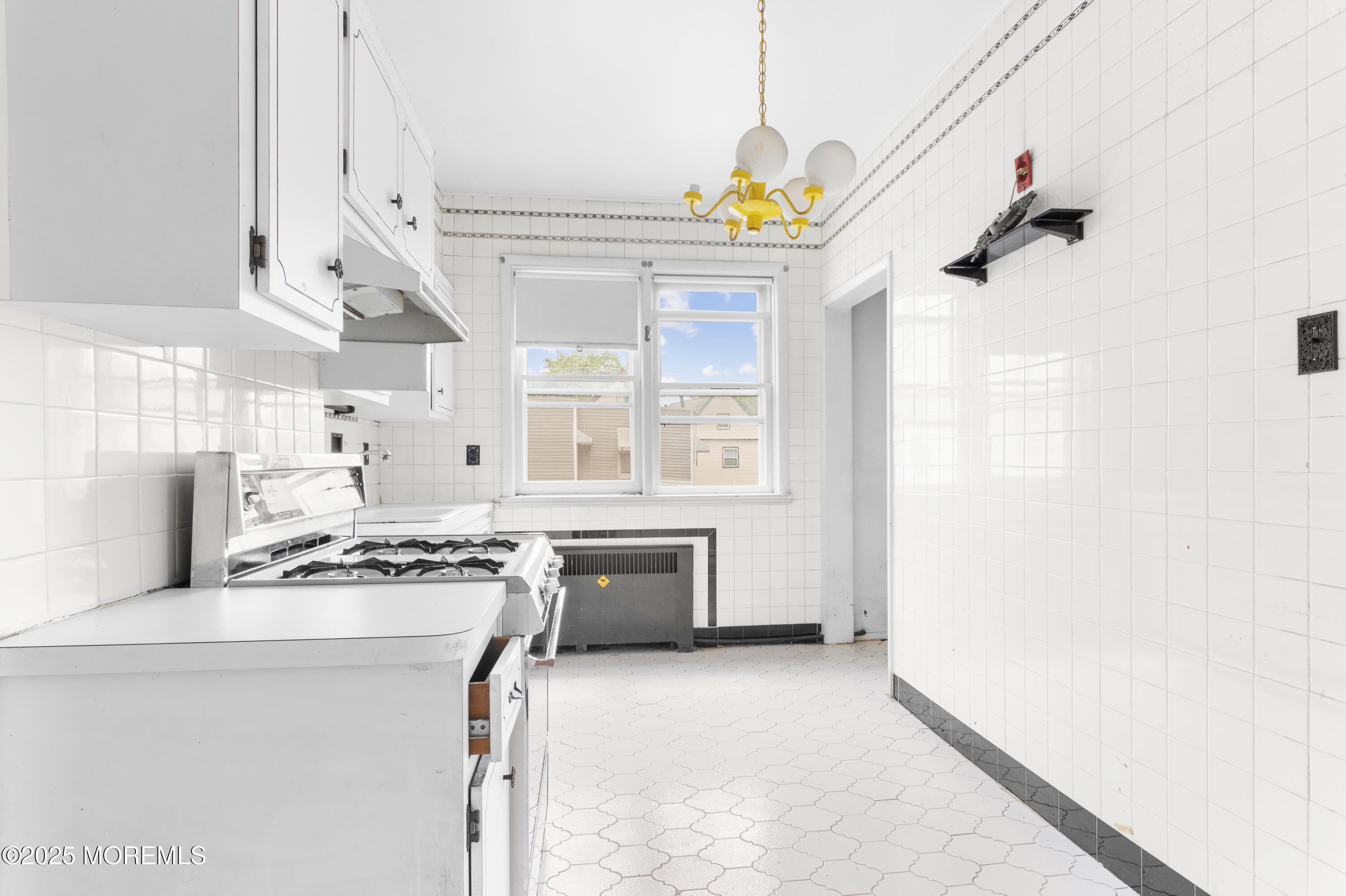 42 E 40th Street, Bayonne, NJ, 07002 image 20