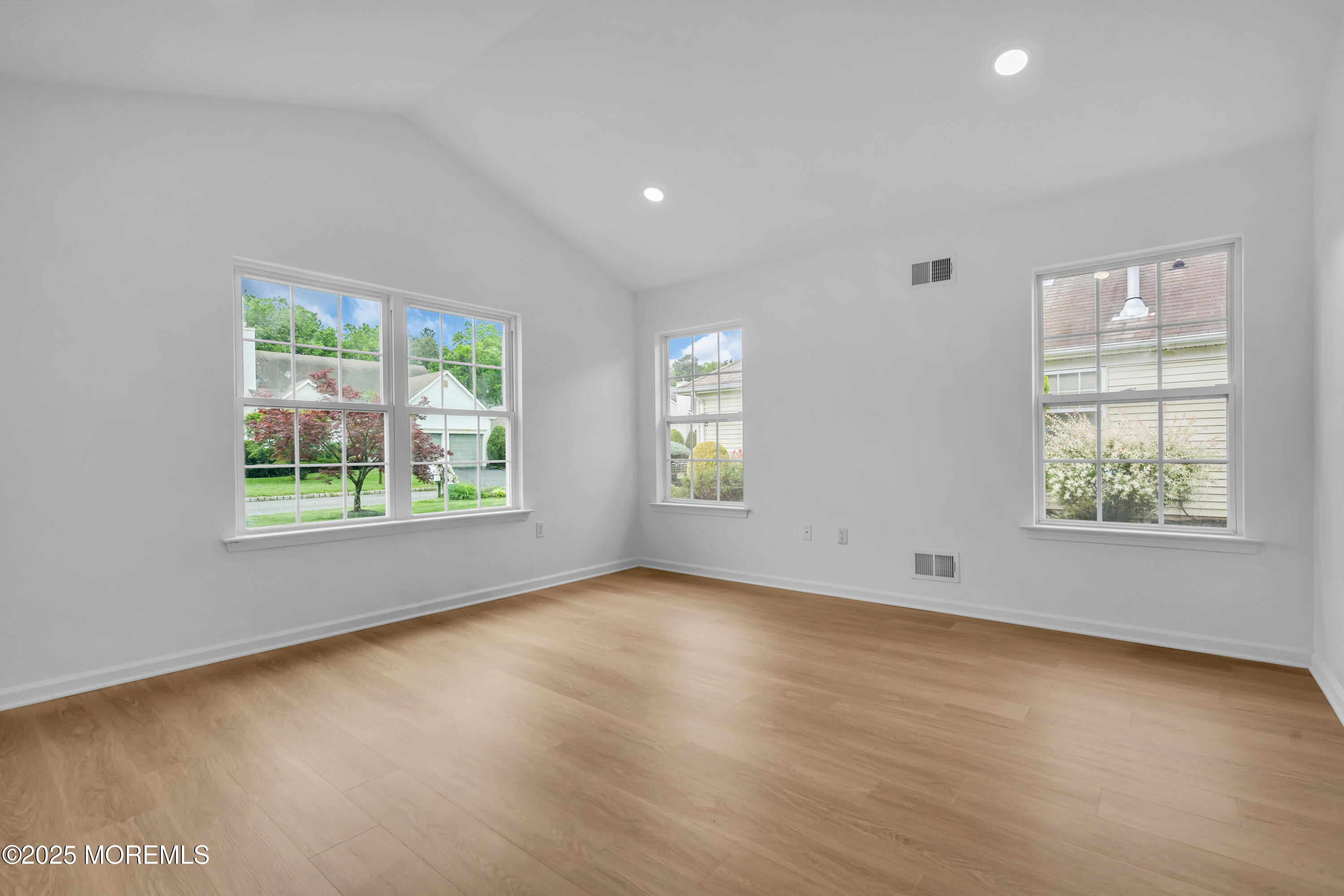 31 Oakmont Road, Lakewood, NJ, 08701 image 39