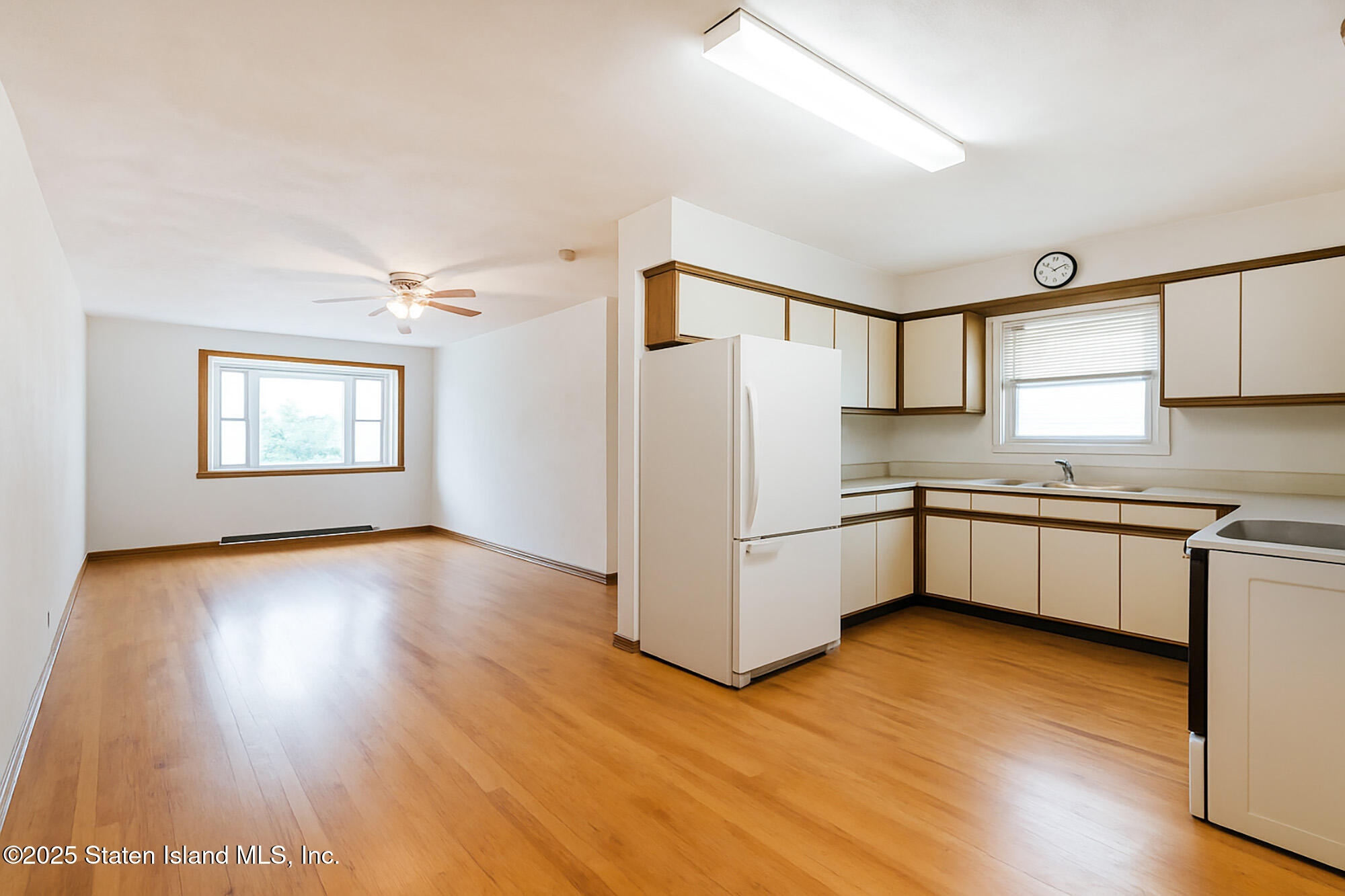 1054 Rensselaer Avenue, Staten Island, NY, 10309 image 10
