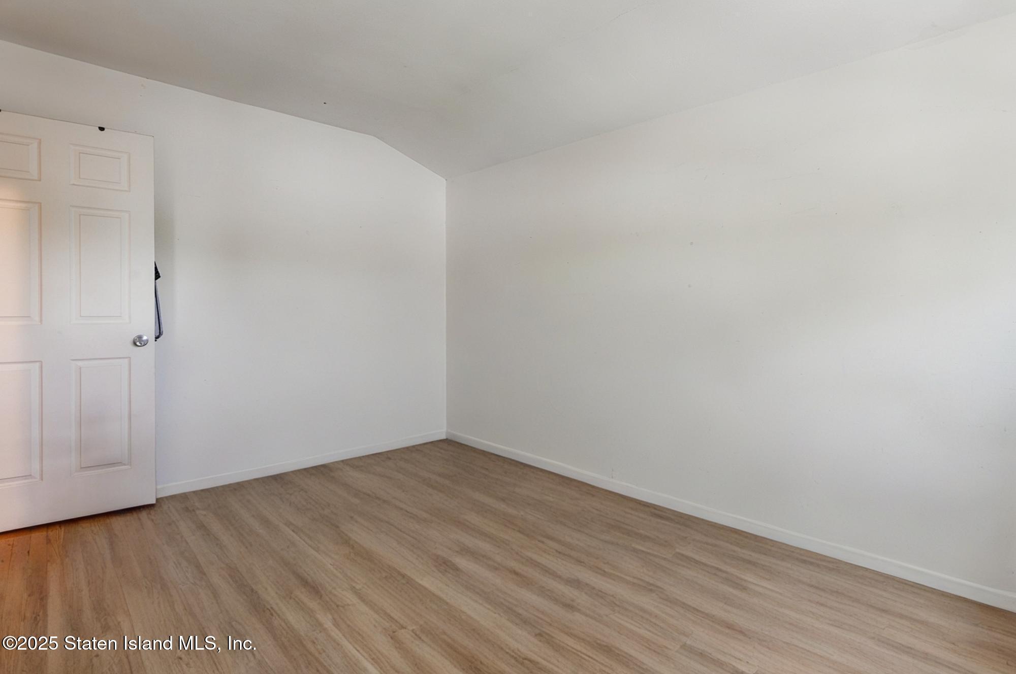 1054 Rensselaer Avenue, Staten Island, NY, 10309 image 21
