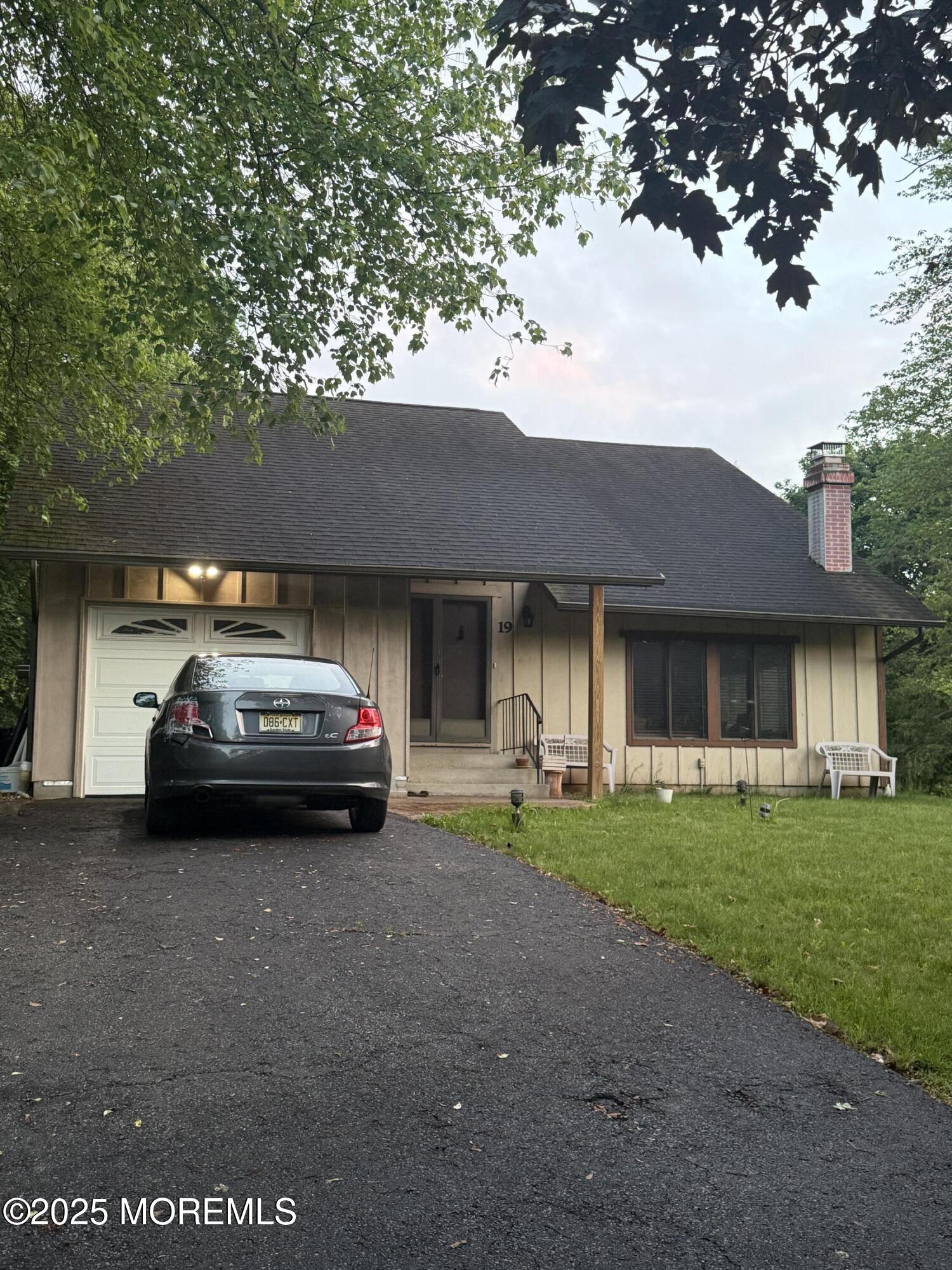 19 Valley Road, Manalapan, NJ, 07726
