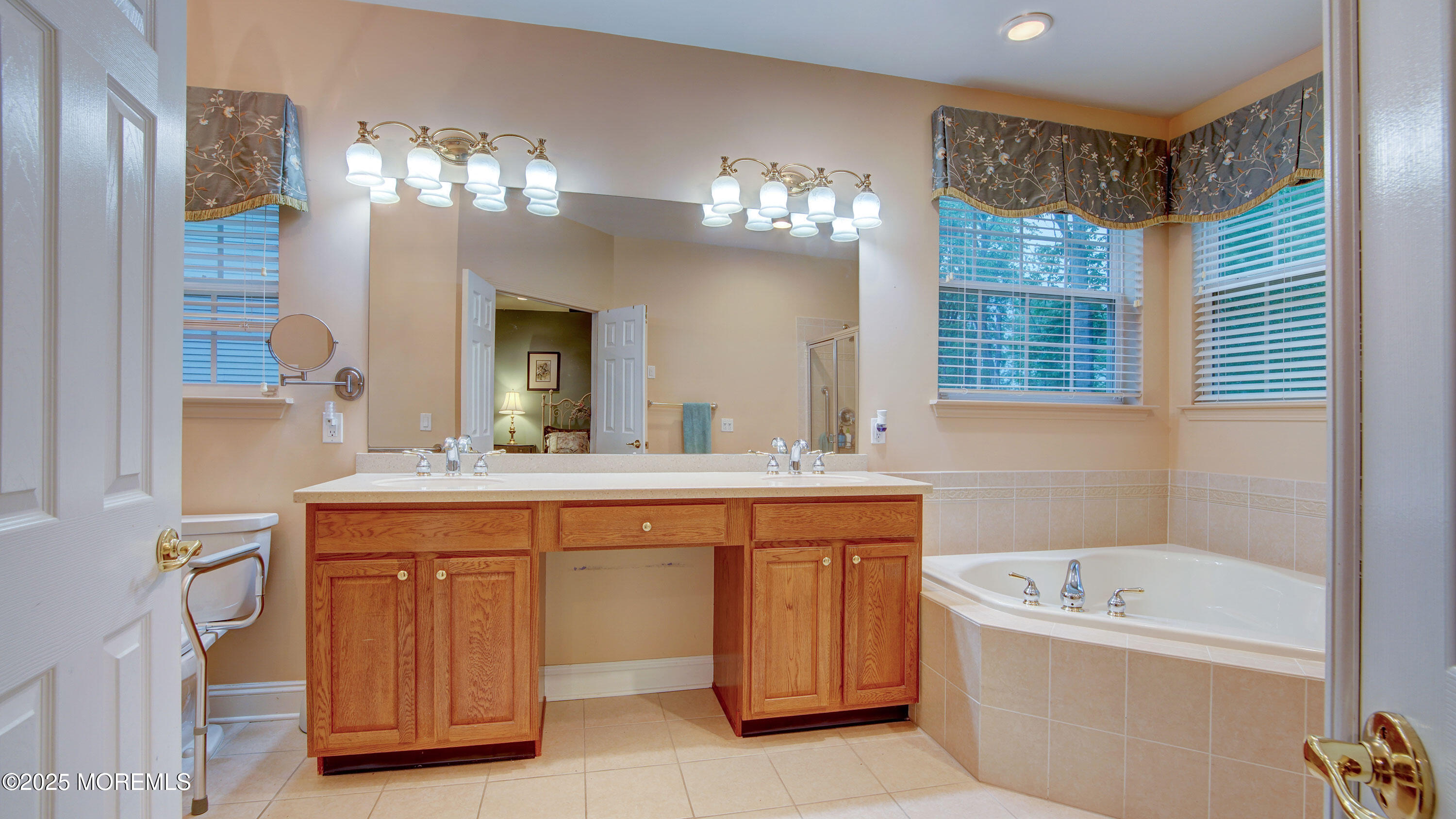 49 Wintergreen Drive, Manalapan, NJ, 07726 image 18