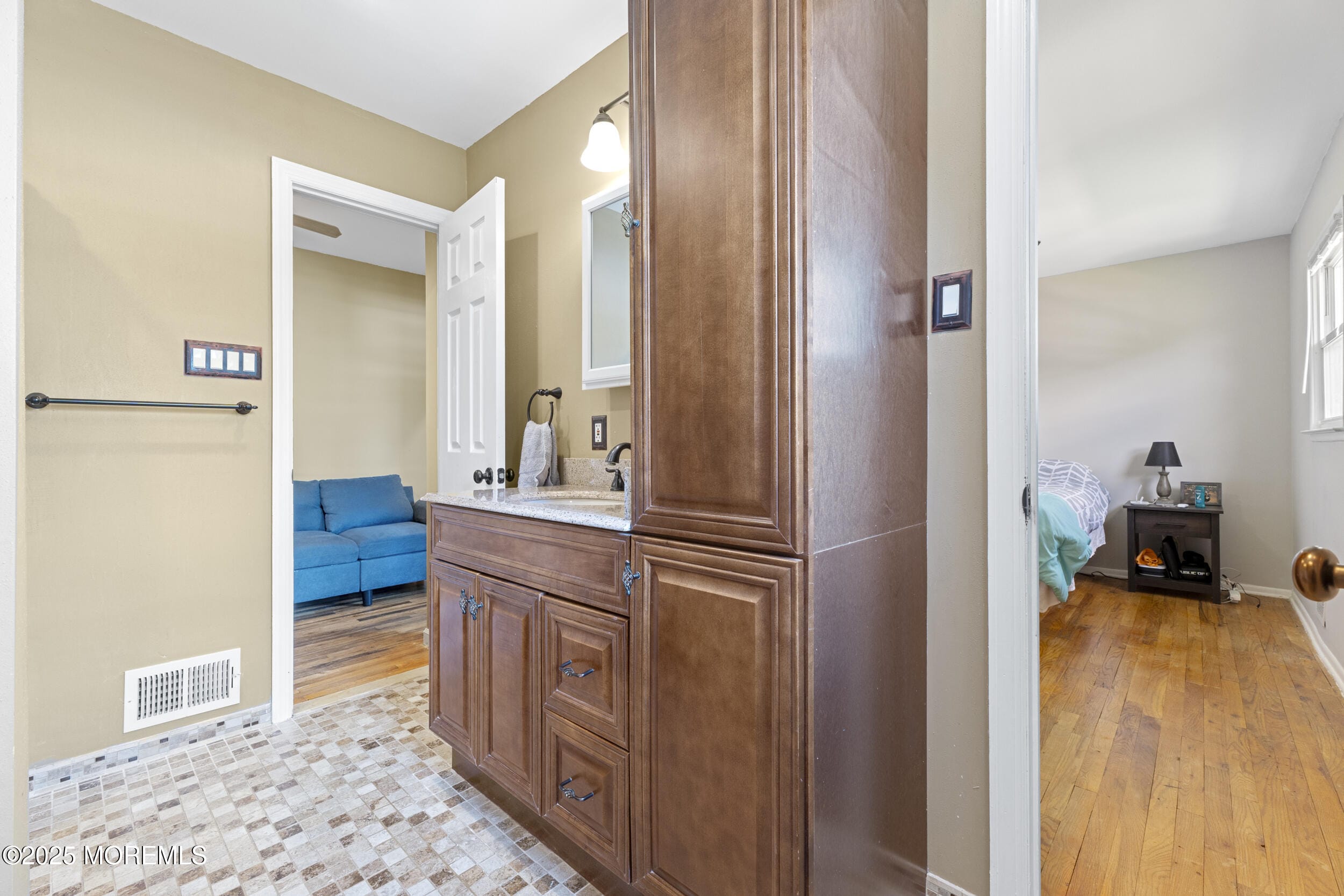 15 Creighton Circle, Old Bridge, NJ, 08857 image 31