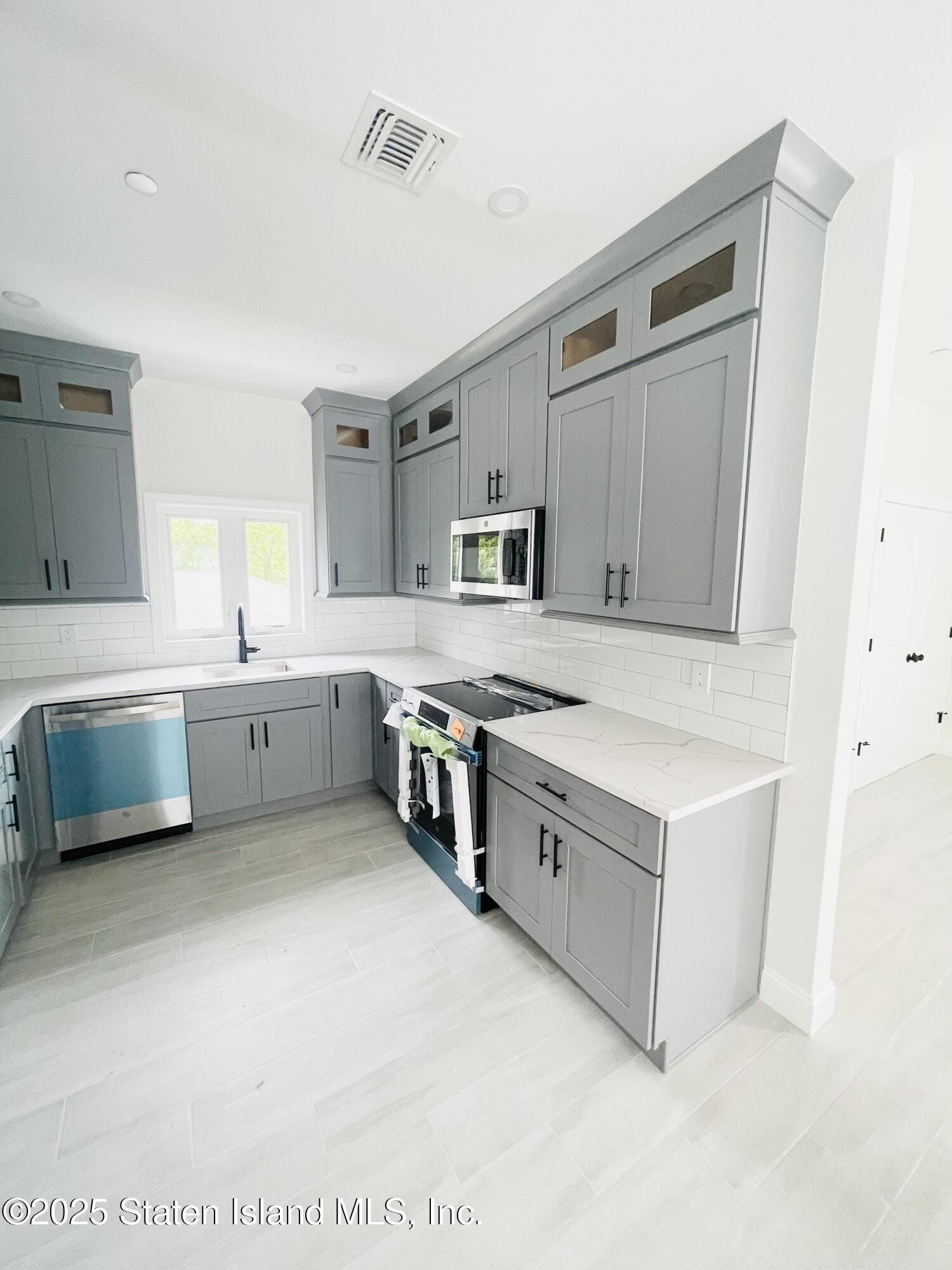 137 Butler Avenue, Staten Island, NY, 10307 image 18