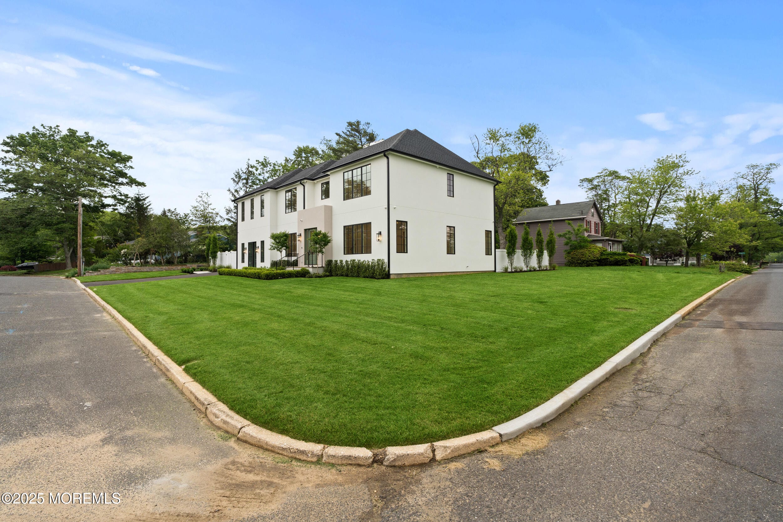 2 Deborah Place Image 3
