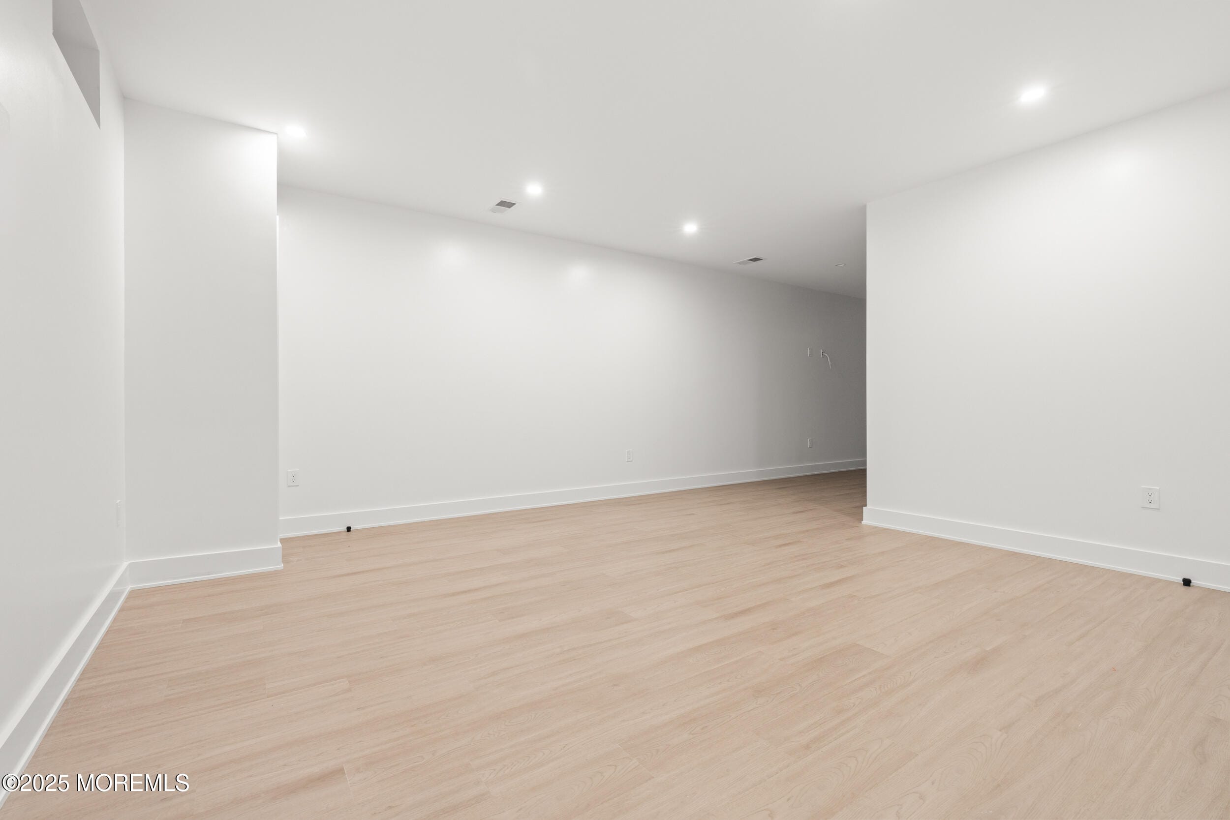 2 Deborah Place, Oakhurst, NJ, 07755 image 64
