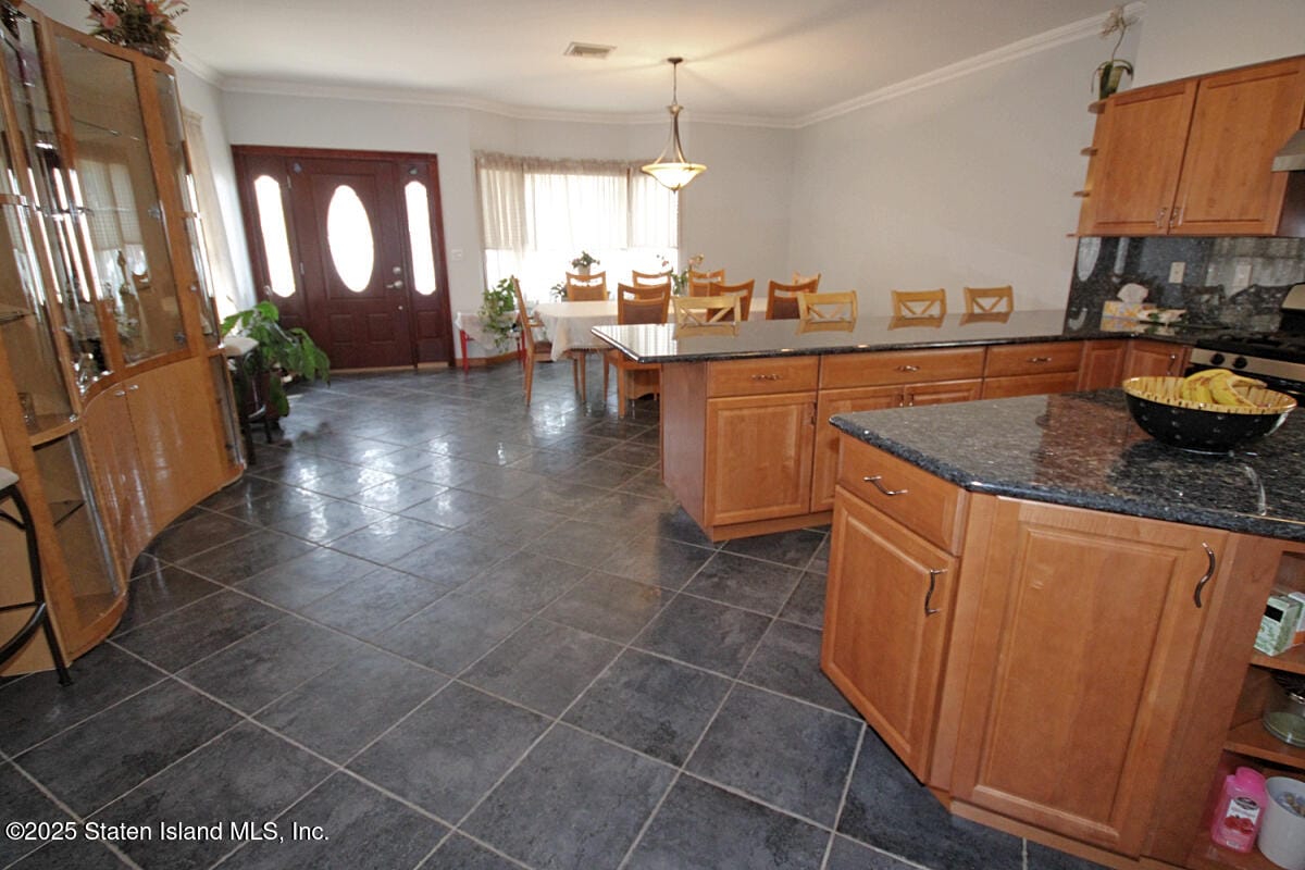 179 Hickory Avenue Image 5