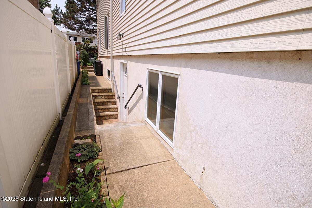 179 Hickory Avenue, Staten Island, NY, 10305 image 36