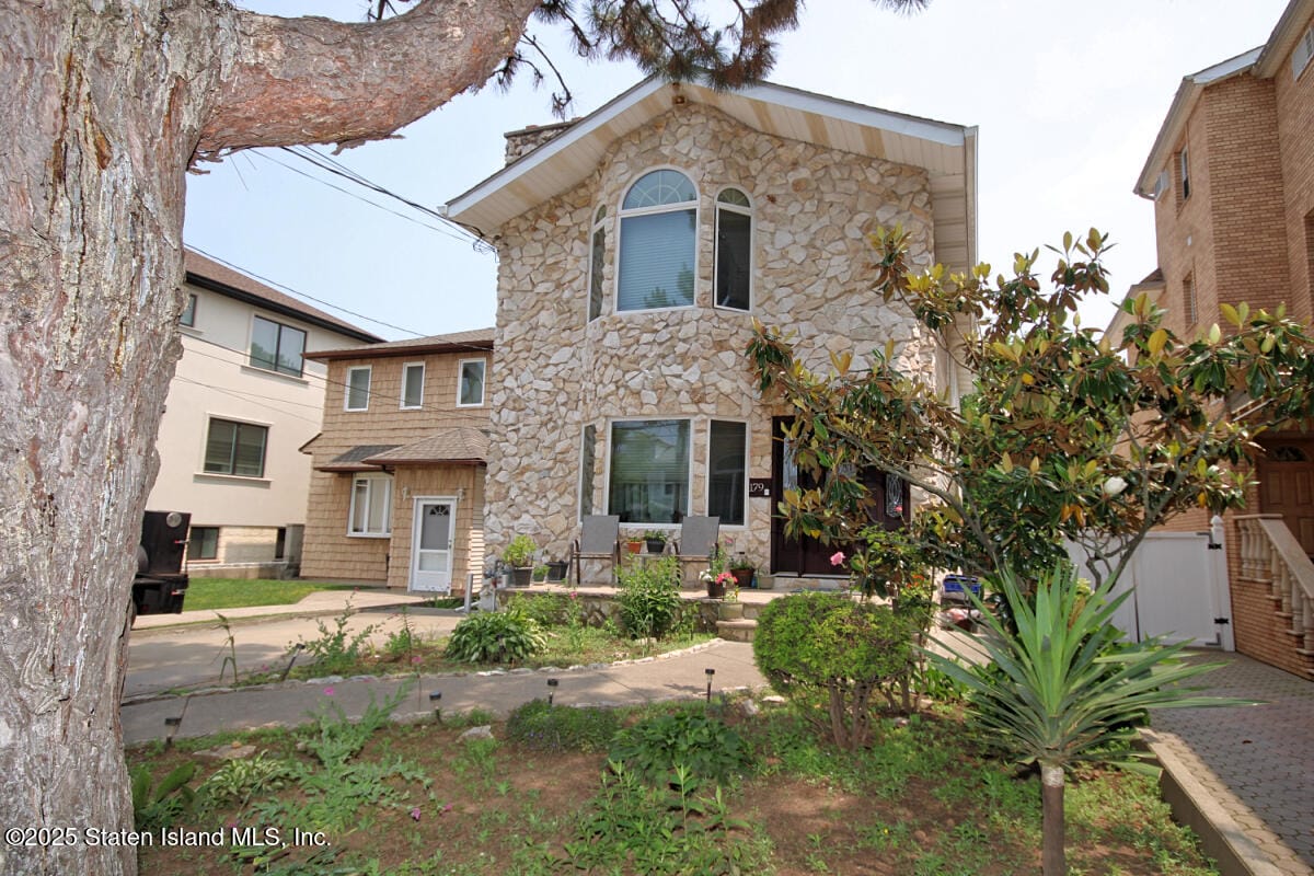 179 Hickory Avenue Image 2