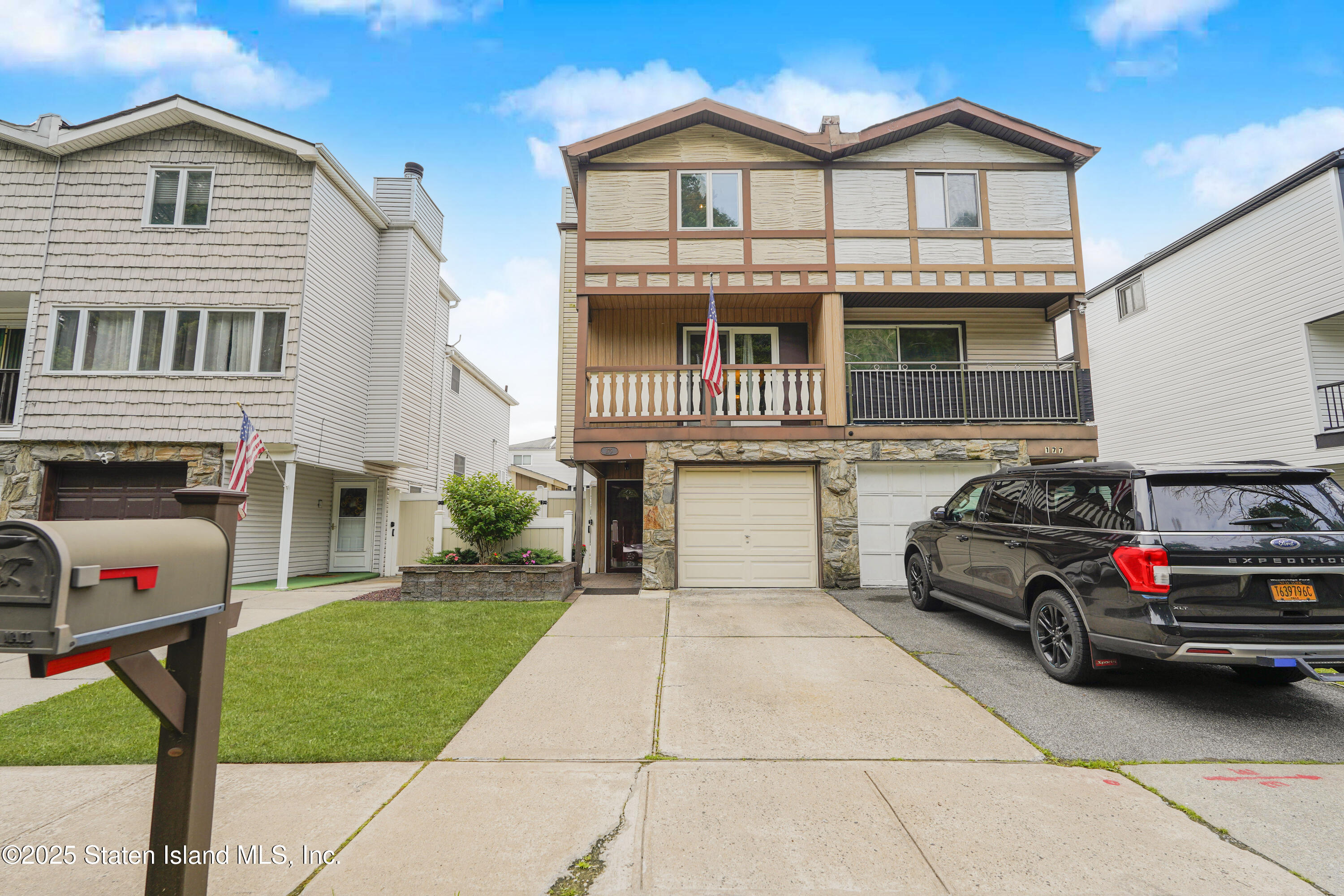 175 Park Drive Image 2