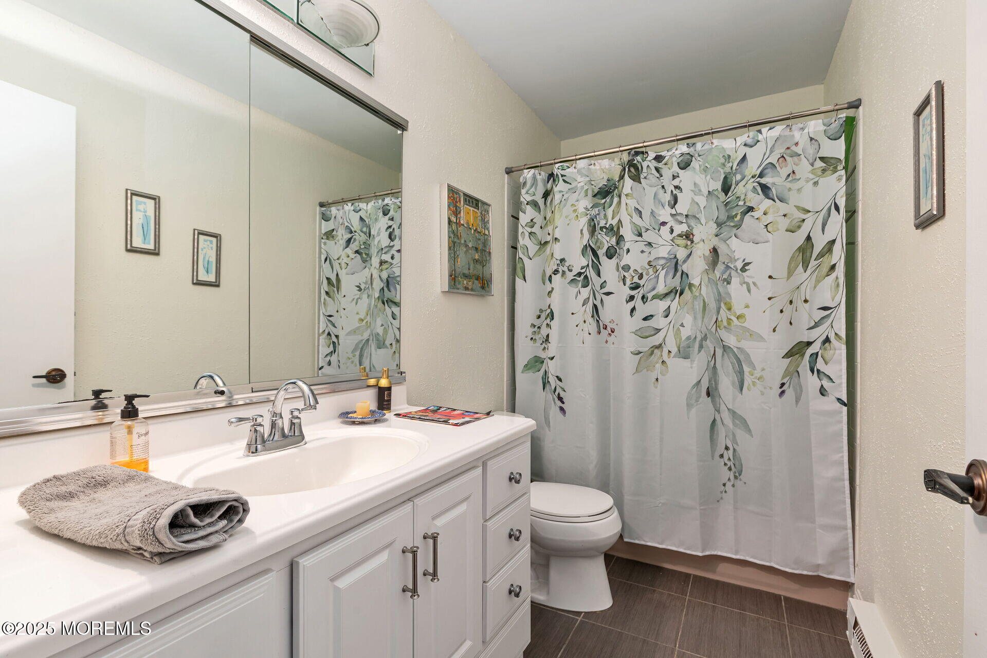21 Auburn Court, Red Bank, NJ, 07701 image 12