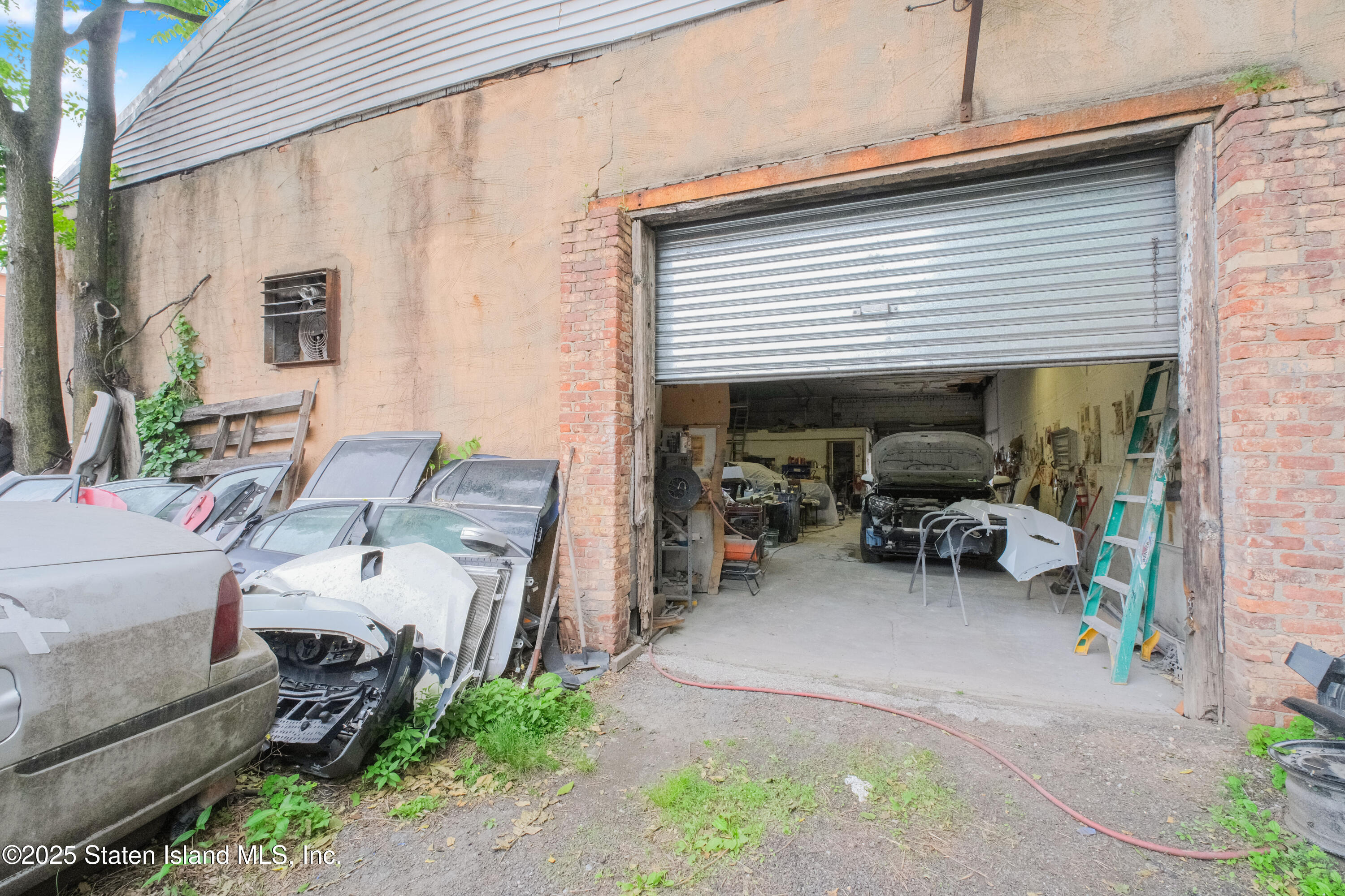 1264-1270 Castleton Avenue Image 4