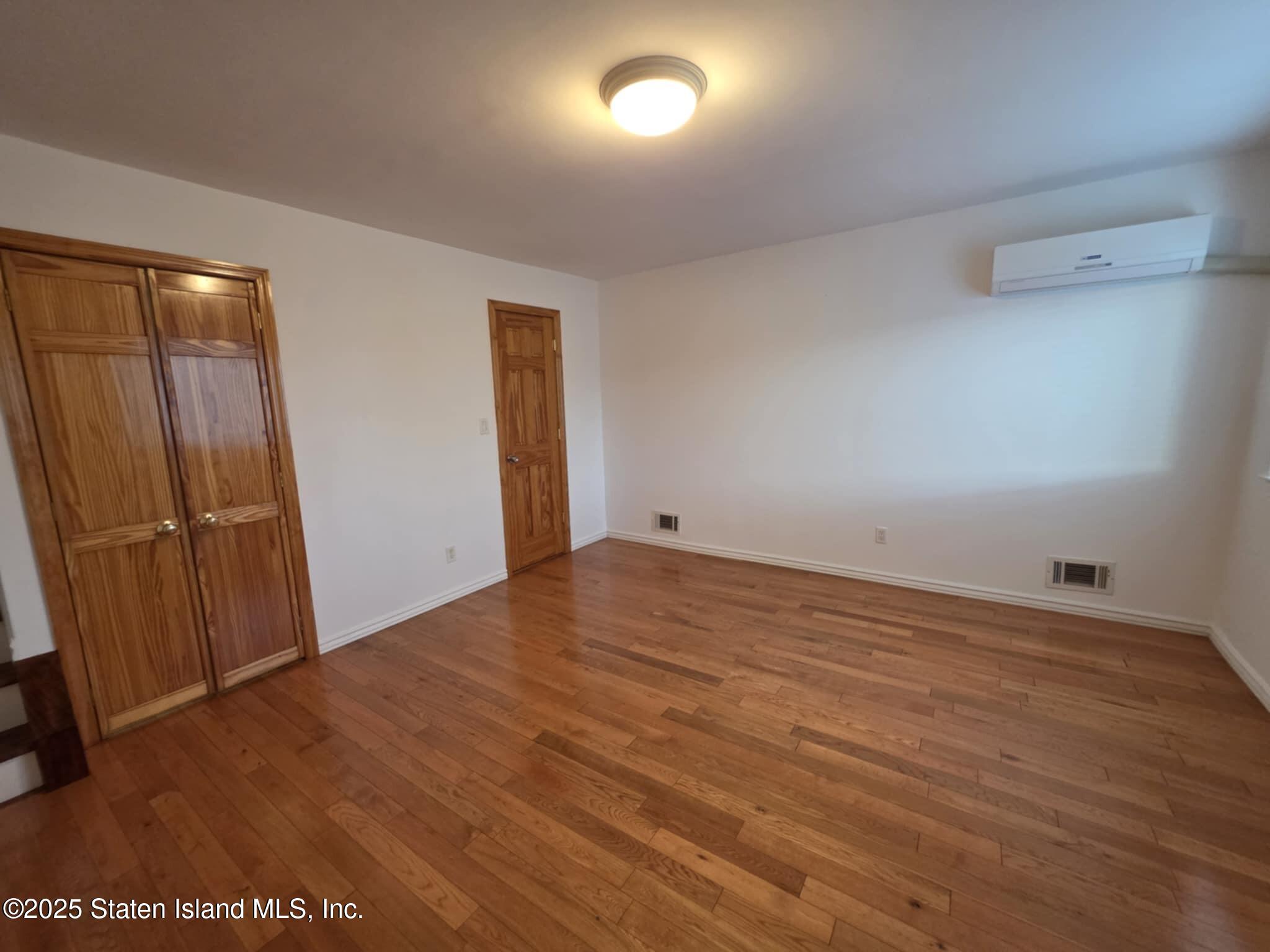 58 Selvin Loop, Staten Island, NY, 10303 image 13