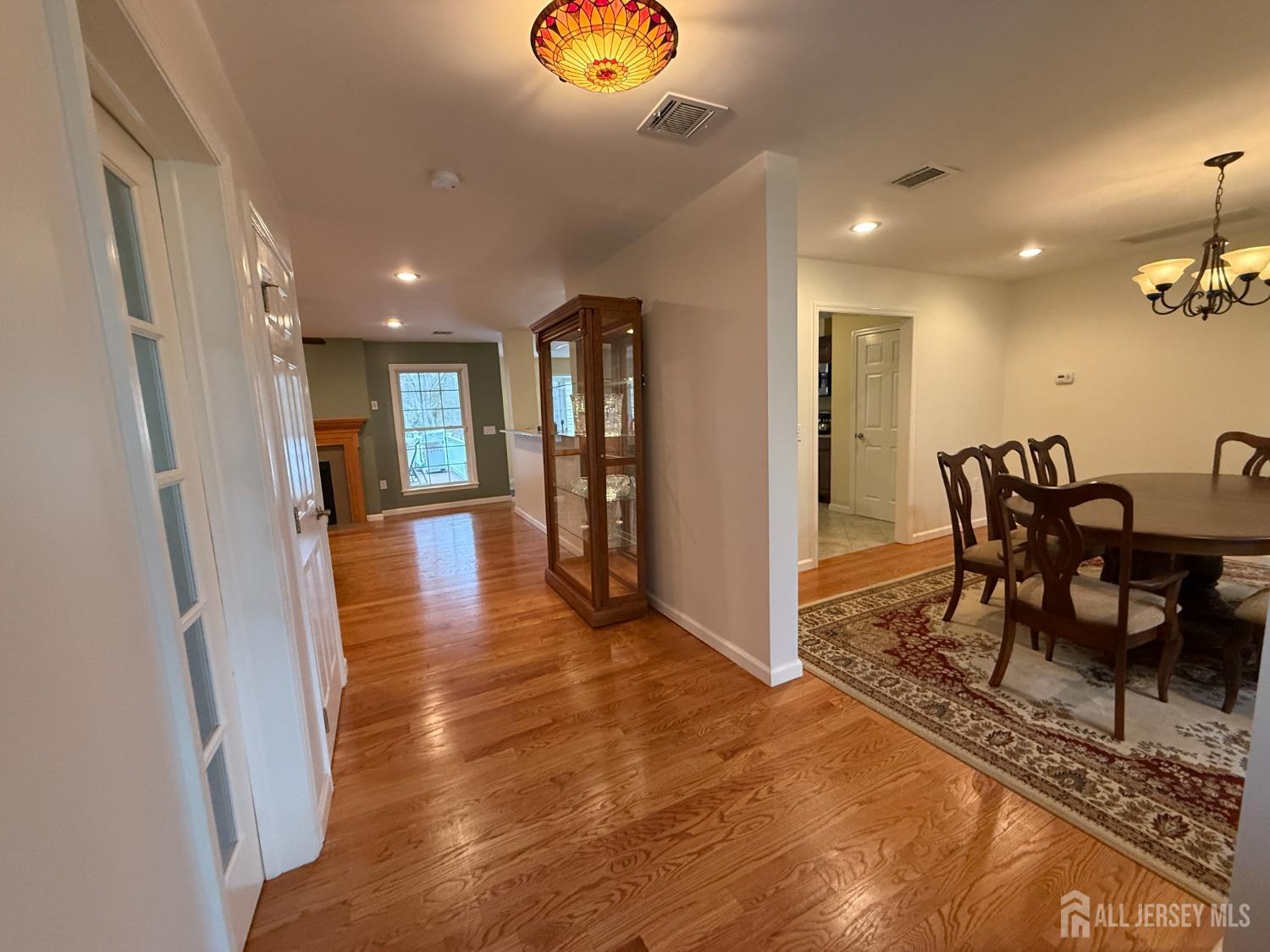 43 Lake Avenue Image 5