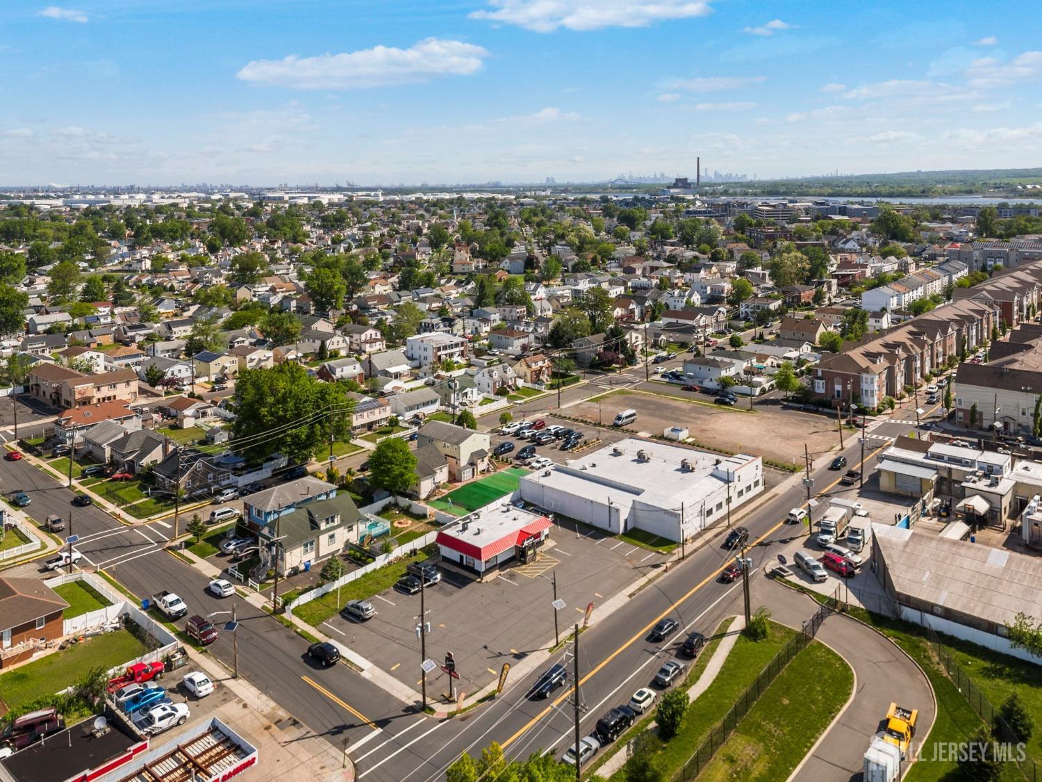 933 Port Reading Avenue Image 2