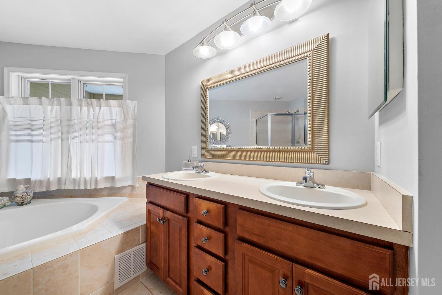 19 S Shore Drive, South Amboy, NJ, 08879 image 25