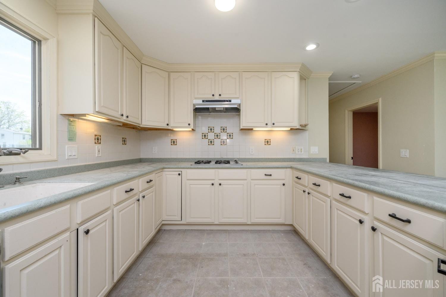 318 Sunnyside Terrace, Bridgewater, NJ, 08807 image 27