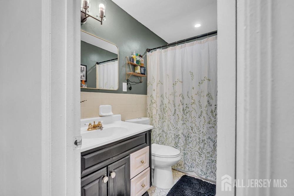8 Michelle Avenue, Old Bridge, NJ, 08879 image 22
