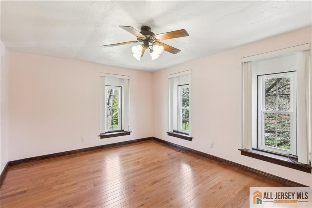 842 Perrineville Road, Millstone, NJ, 08535 image 19