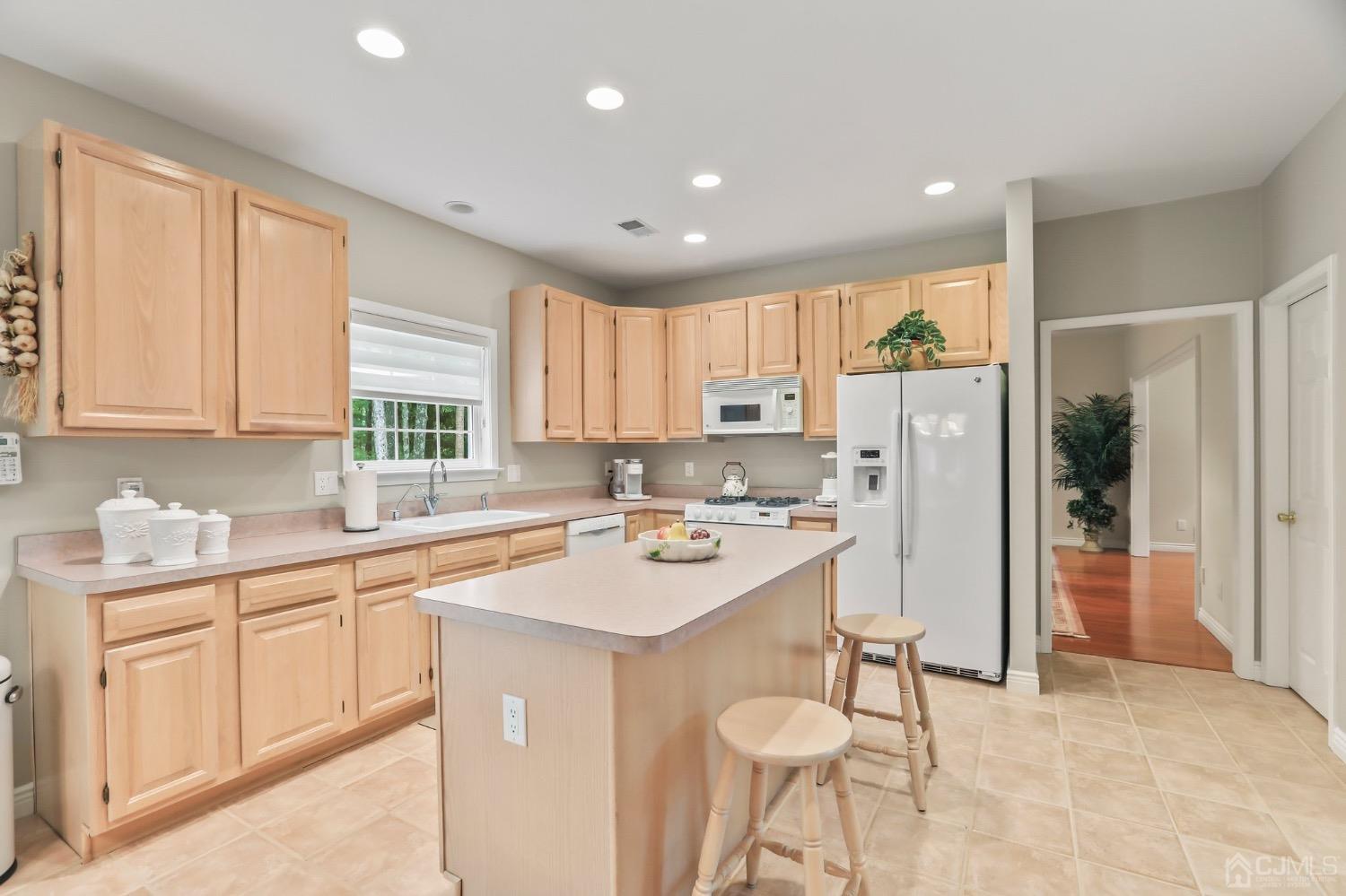 8 Iroquois Court, Colts Neck, NJ, 07722 image 23